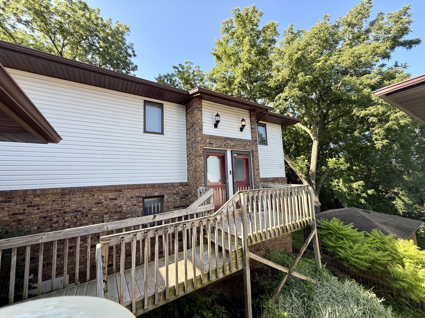 8504 Ridgewood Road 602 Property Photo 1