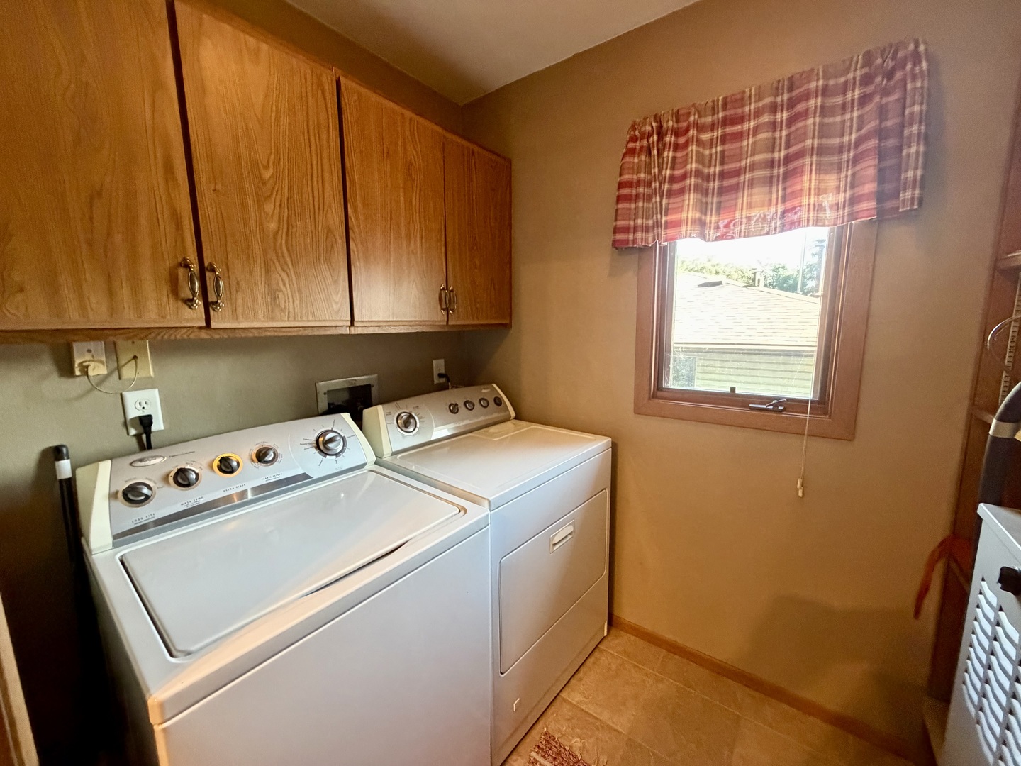 8504 Ridgewood Road 602 Property Photo 6