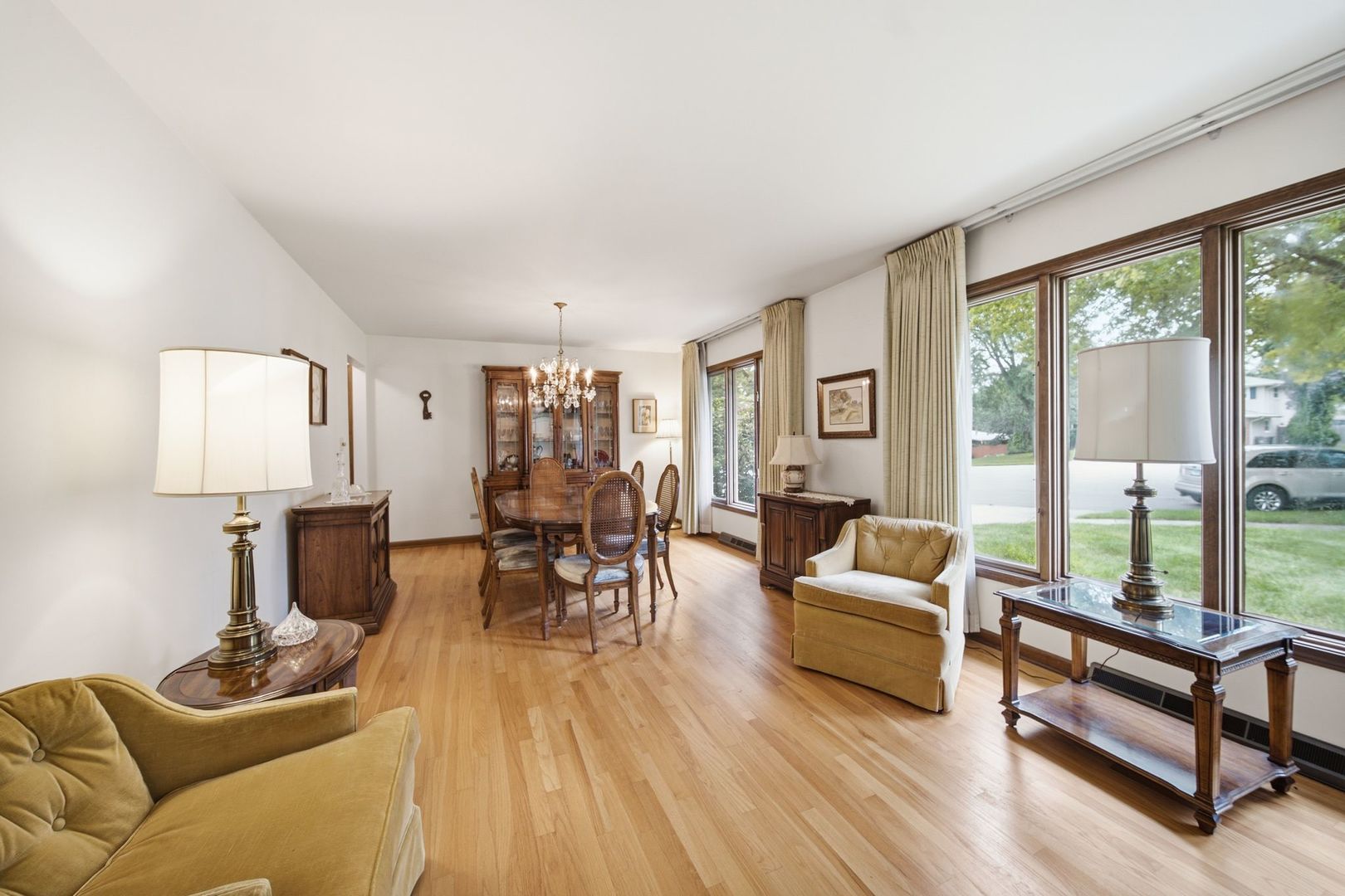 2141 Country Knoll Court Property Photo 3
