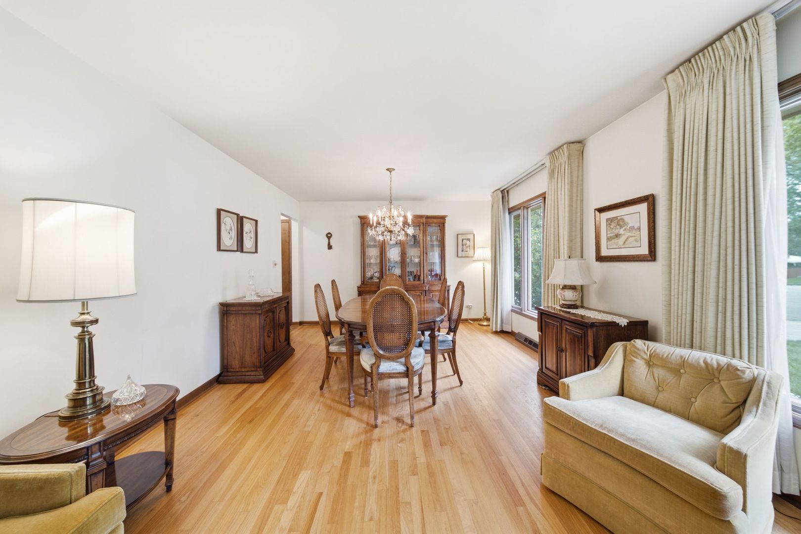 2141 Country Knoll Court Property Photo 5