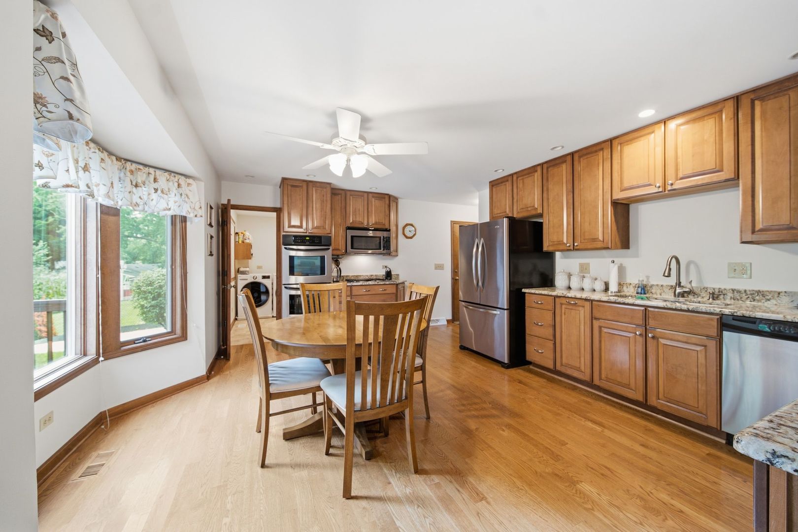2141 Country Knoll Court Property Photo 11