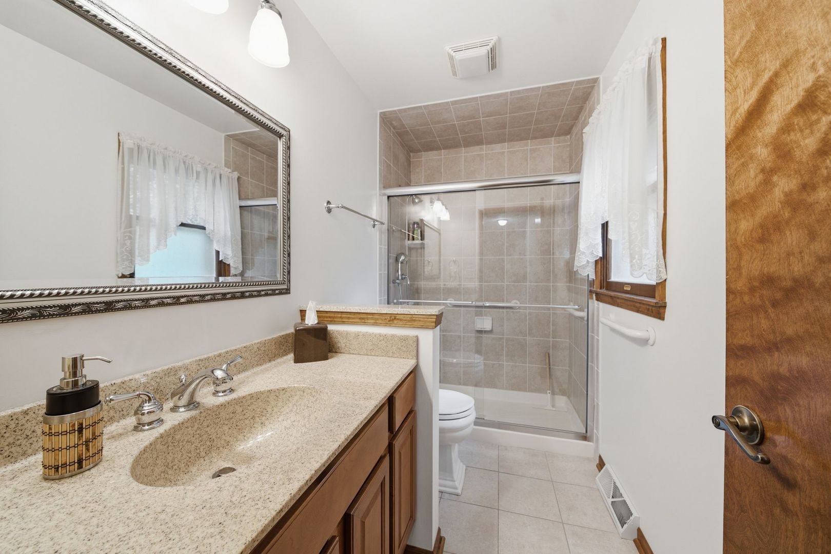 2141 Country Knoll Court Property Photo 22