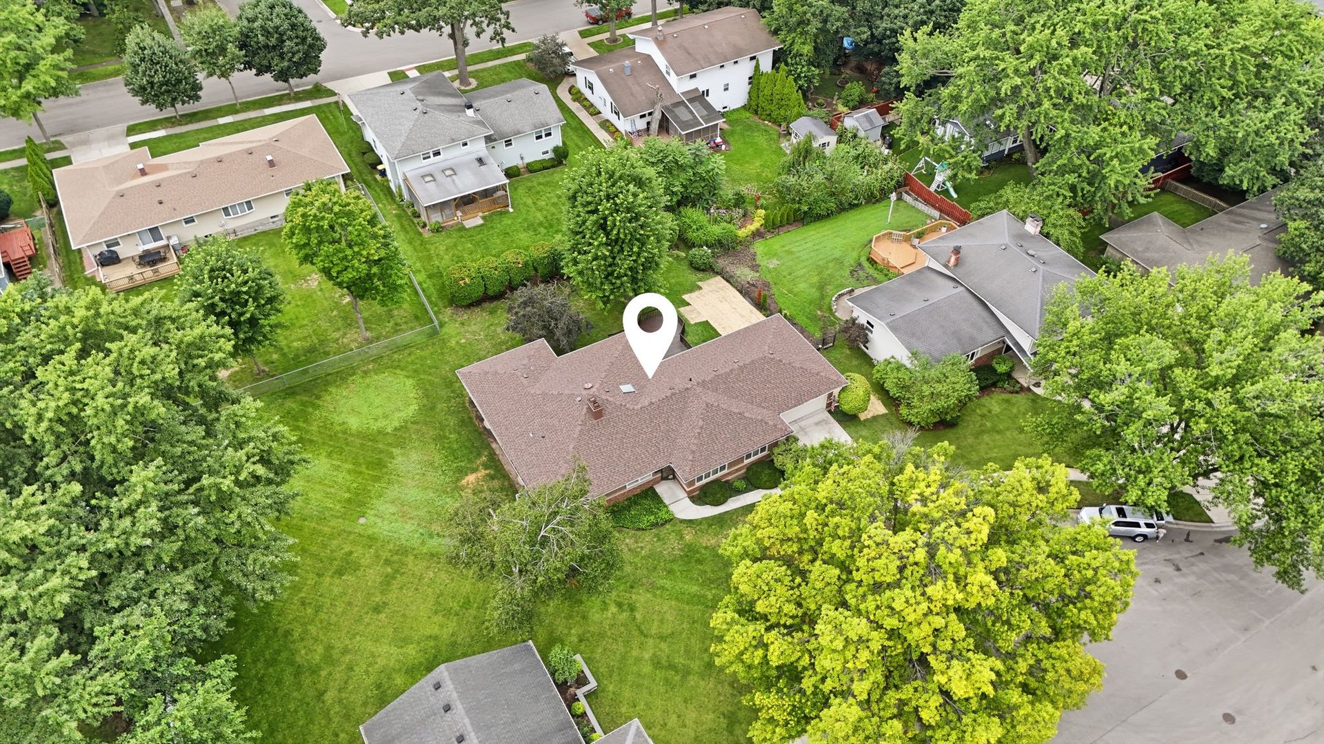 2141 Country Knoll Court Property Photo 34