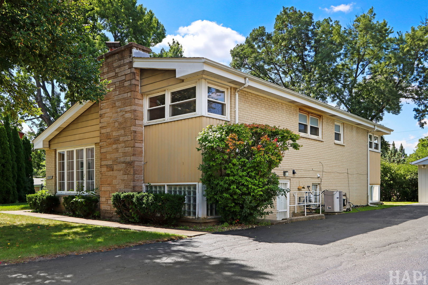 12727342 Property Photo 1