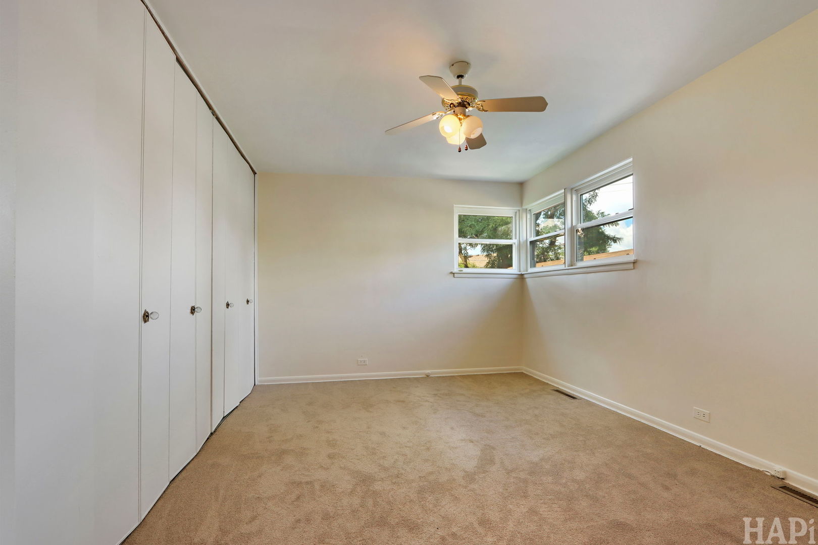 412 Warren Road Property Photo 13