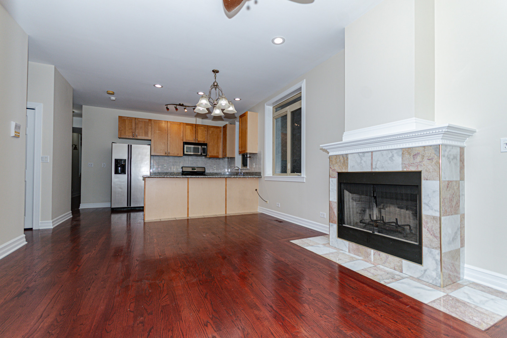 2645 W Haddon Avenue 1 Property Photo 6