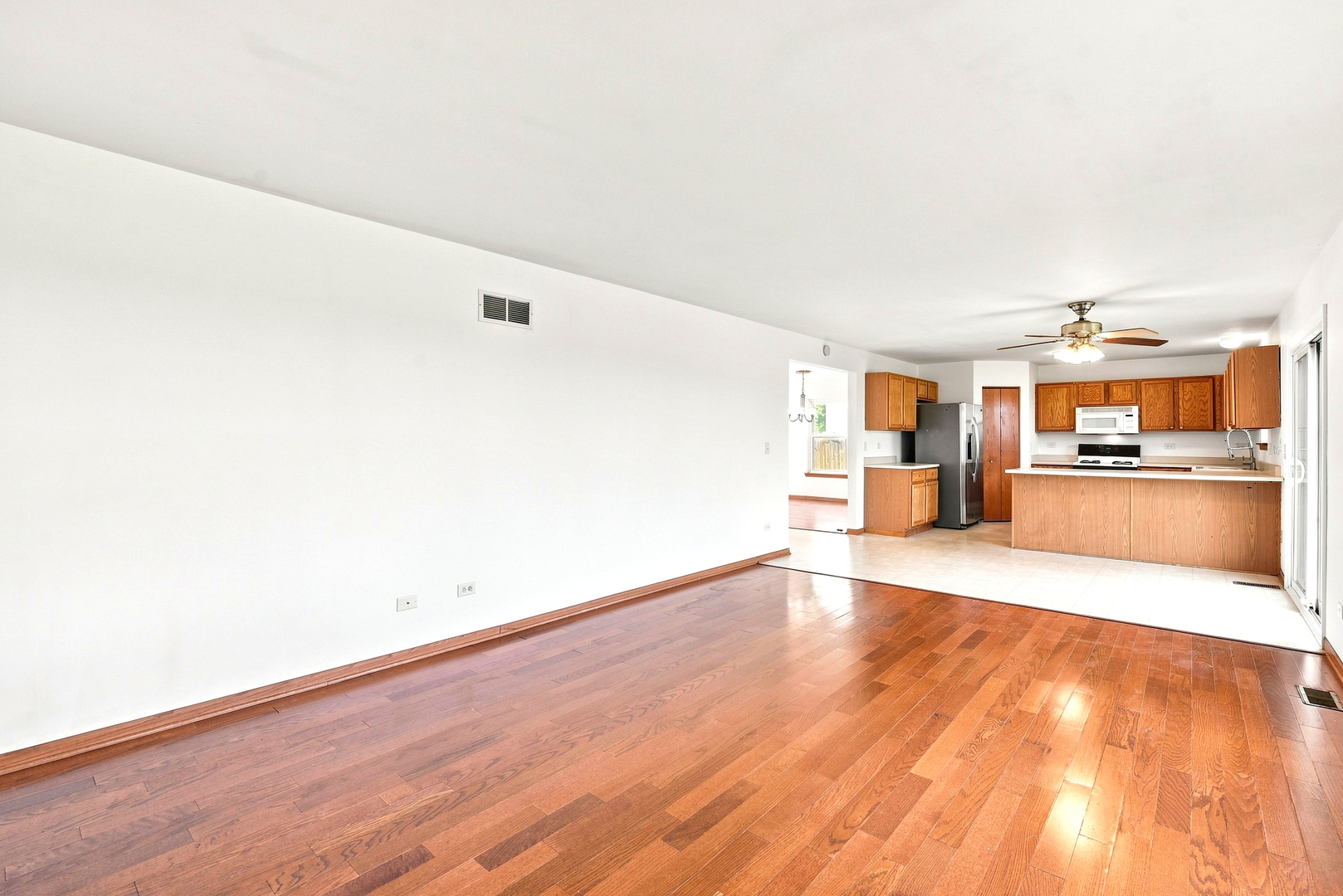 16459 Kingsbrook Drive Property Photo 10