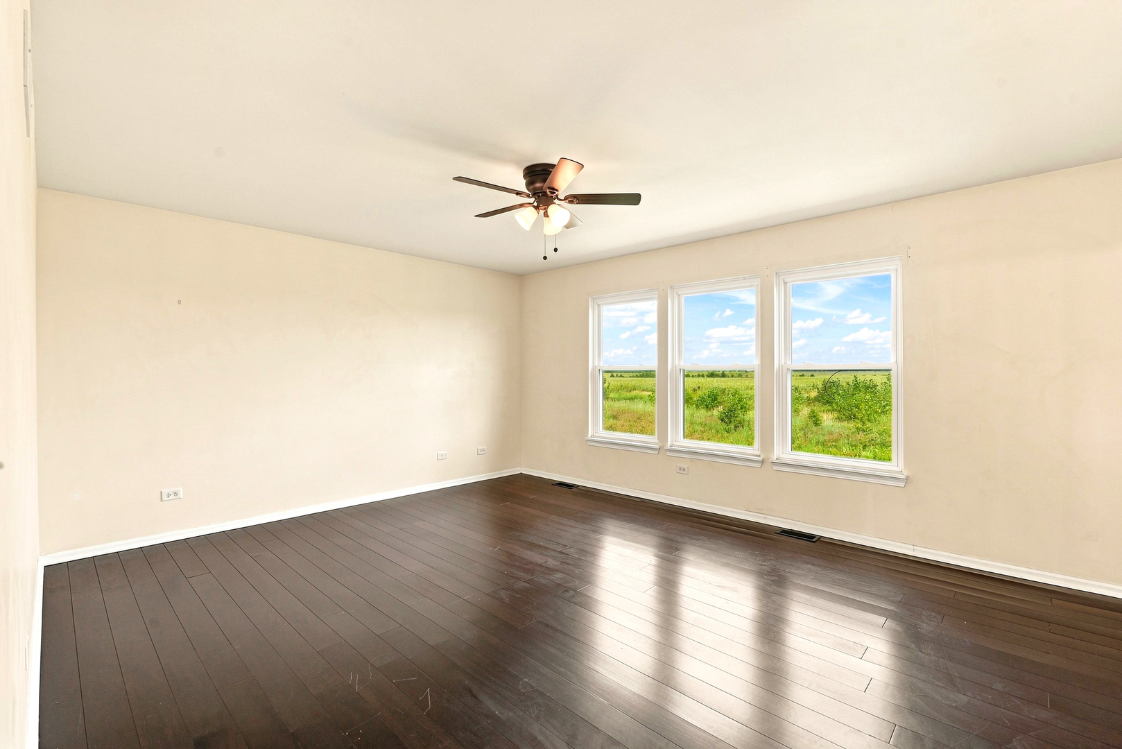16459 Kingsbrook Drive Property Photo 15