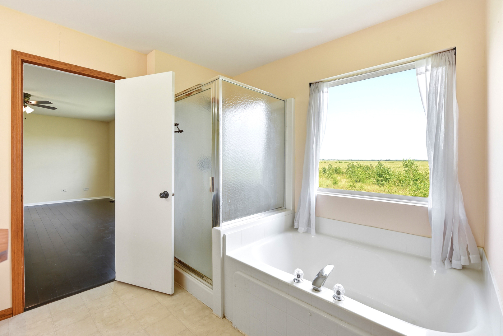 16459 Kingsbrook Drive Property Photo 18