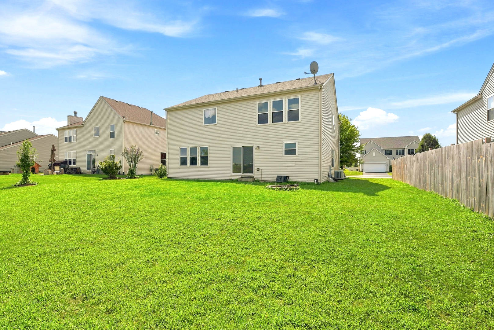16459 Kingsbrook Drive Property Photo 25