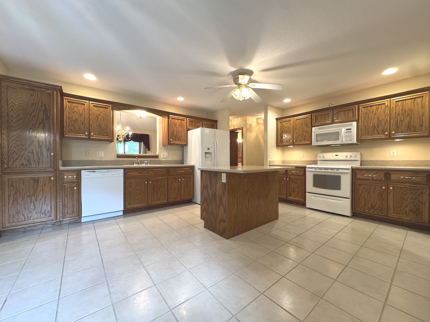 1559 Jennifer Drive Property Photo 8
