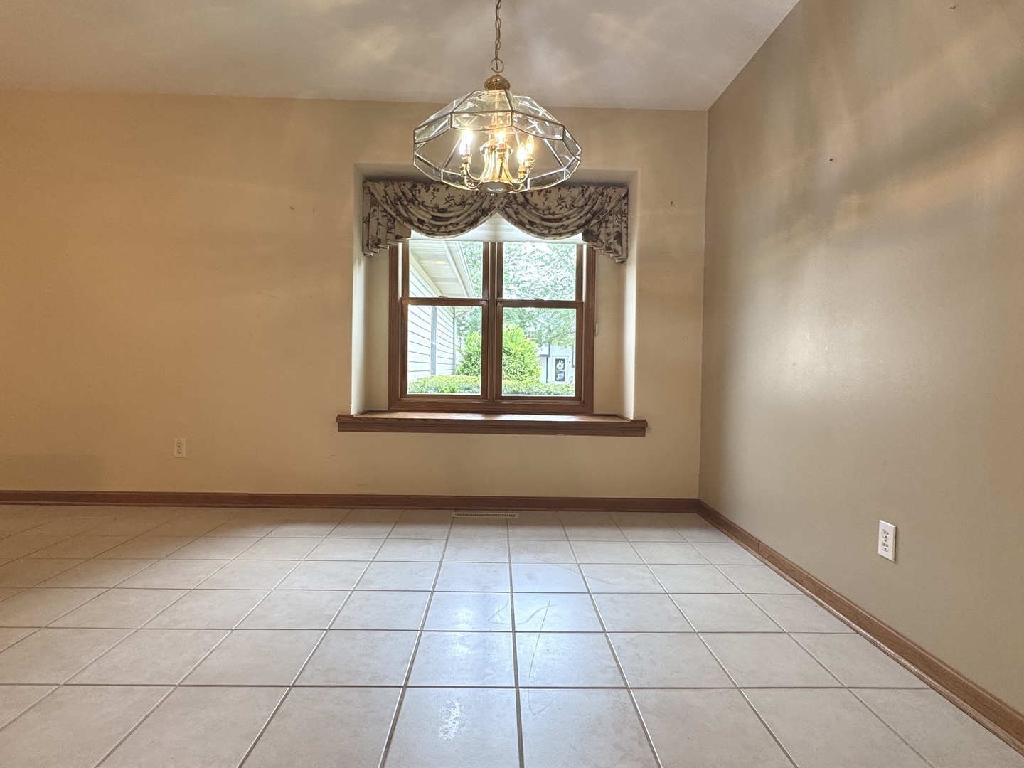 1559 Jennifer Drive Property Photo 9