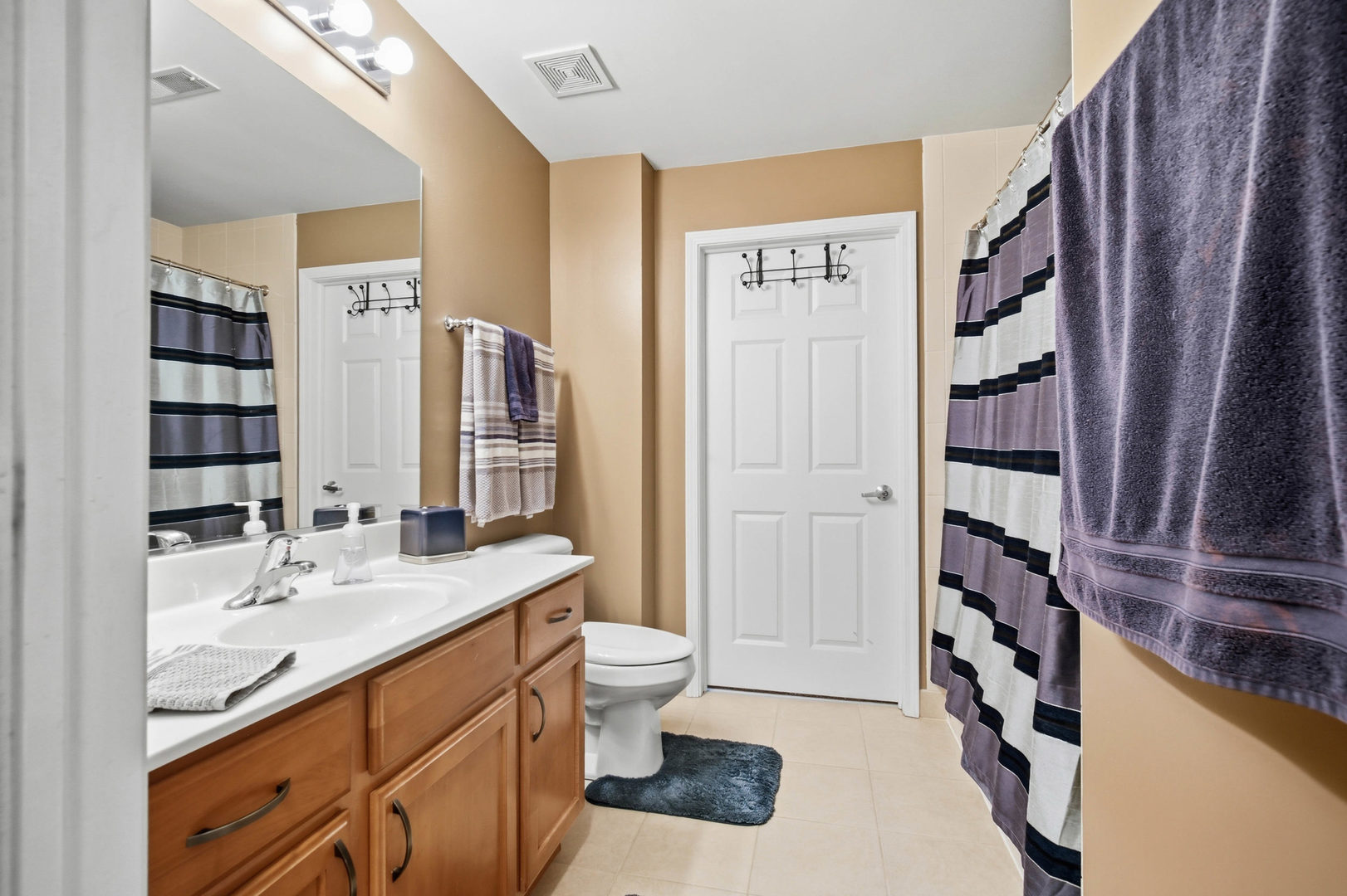 235 N Smith Street 301 Property Photo 11
