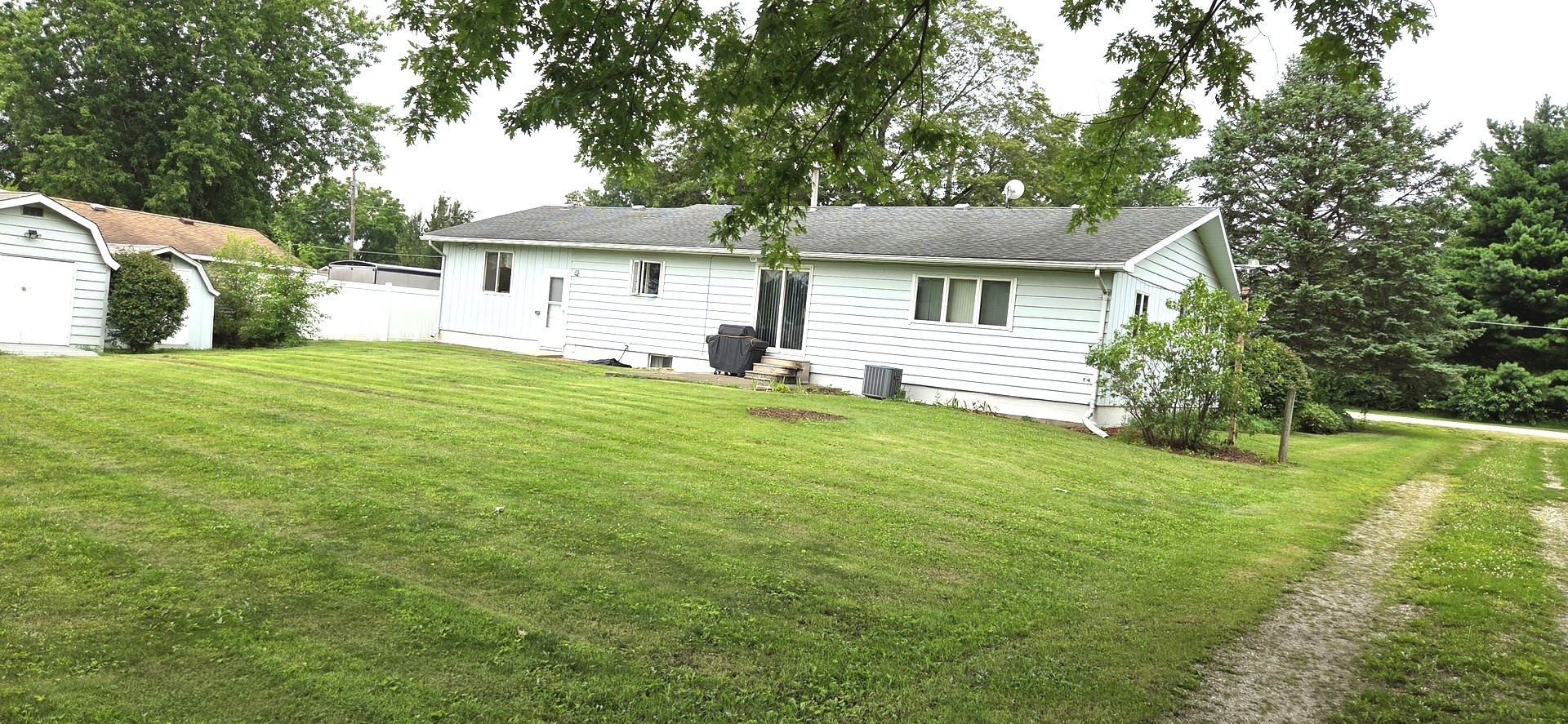 319 Cedar Street Property Photo 17