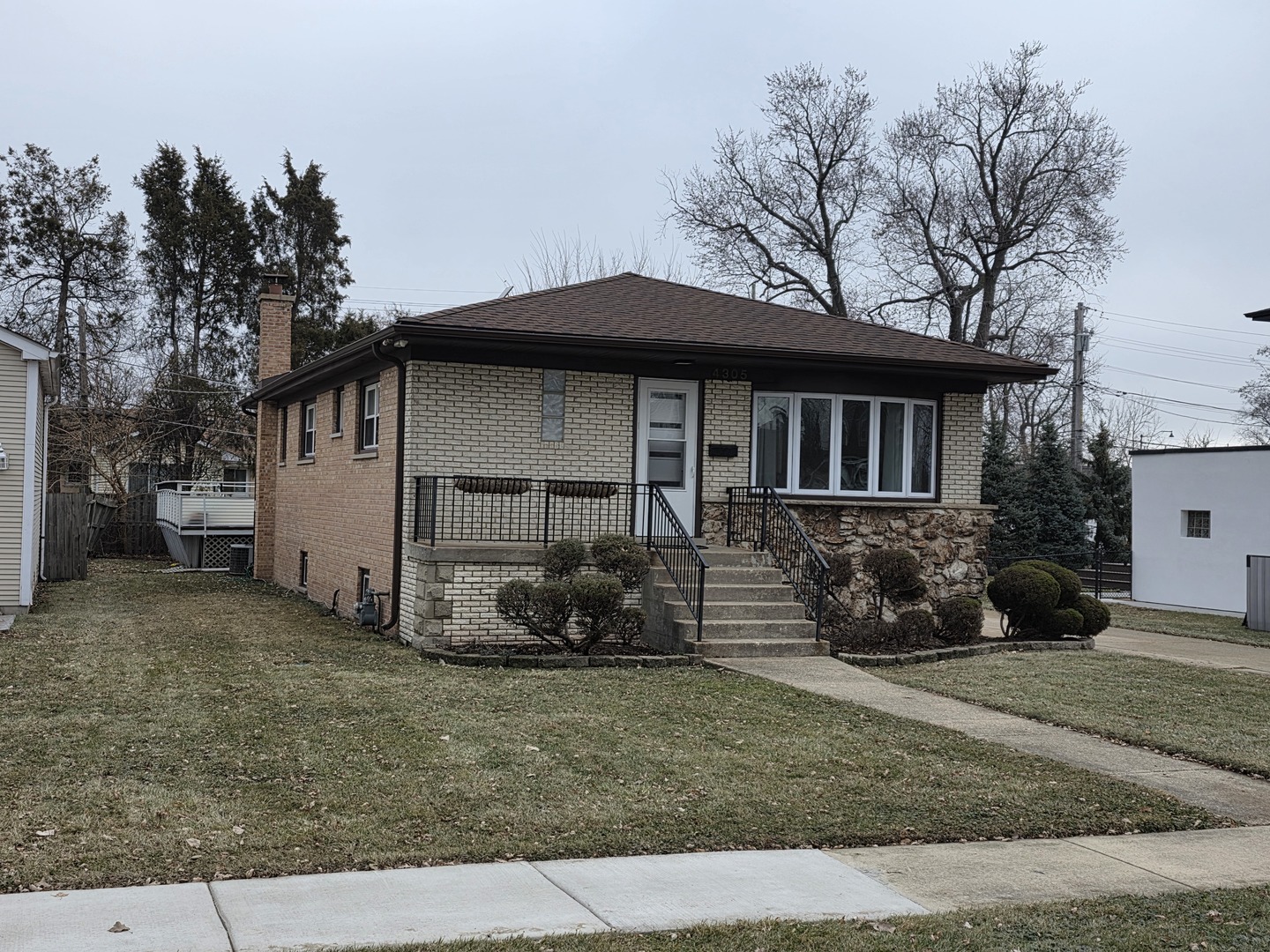 4305 Judd Avenue Property Photo 2