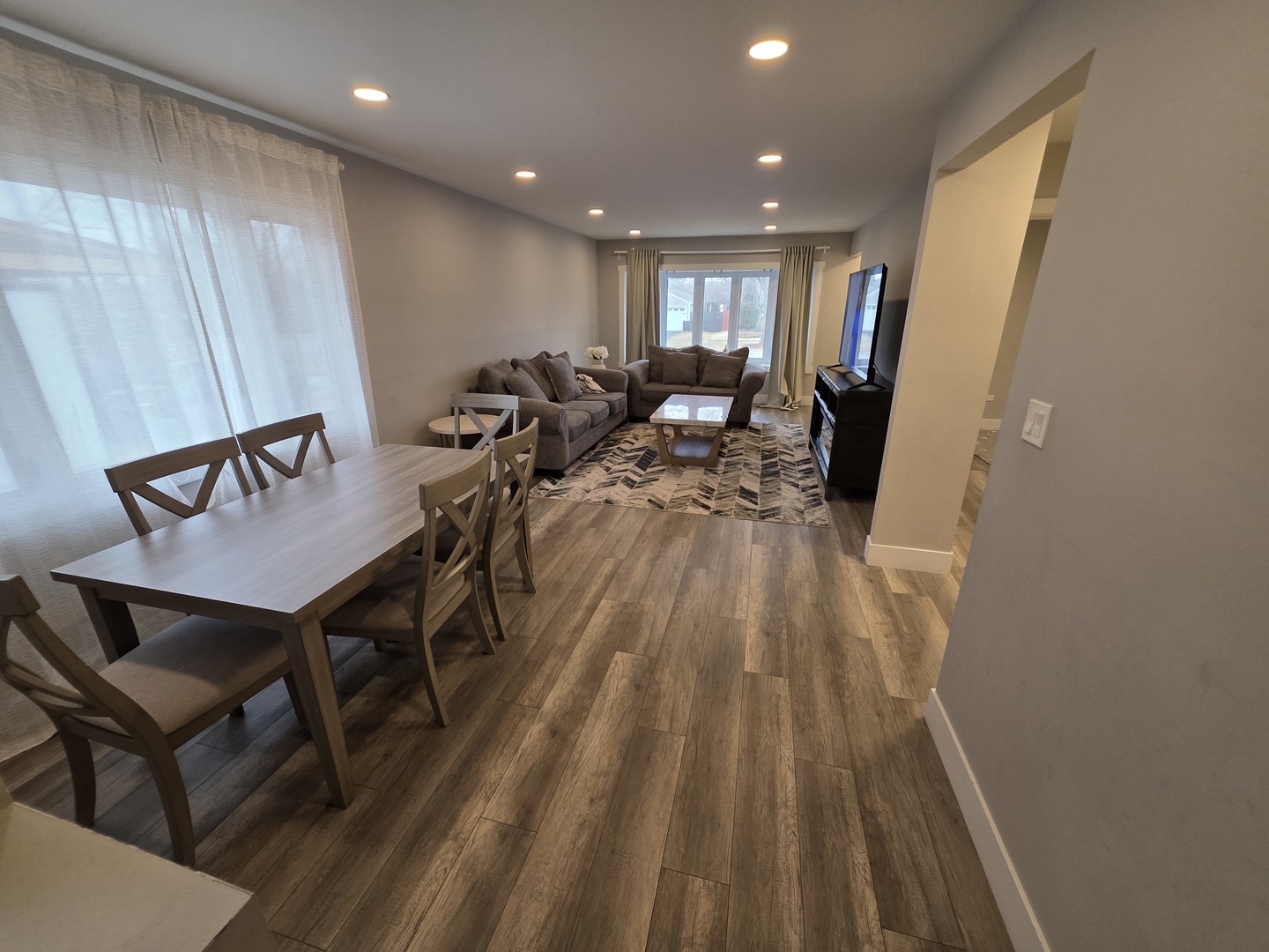 4305 Judd Avenue Property Photo 6