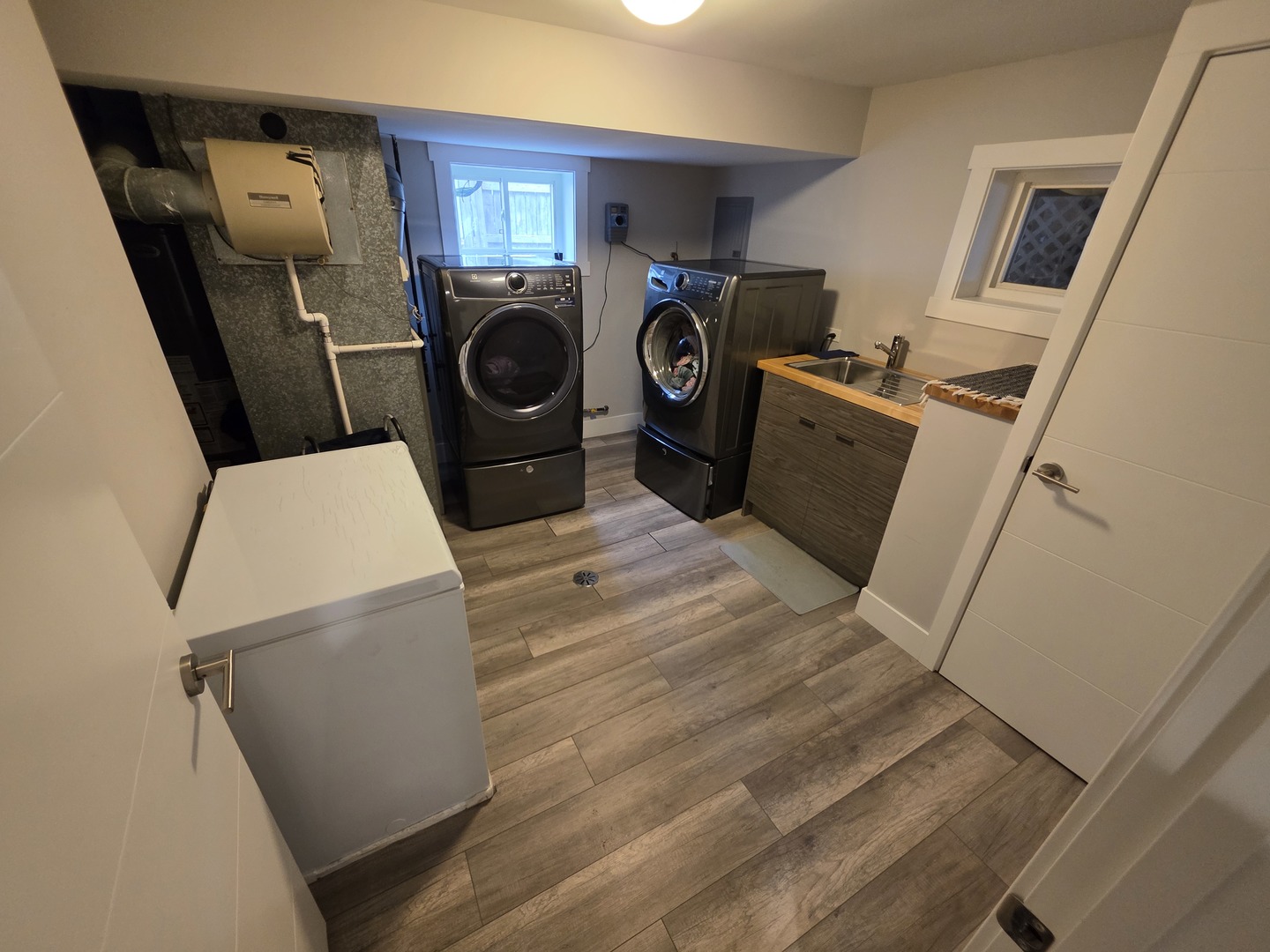 4305 Judd Avenue Property Photo 25
