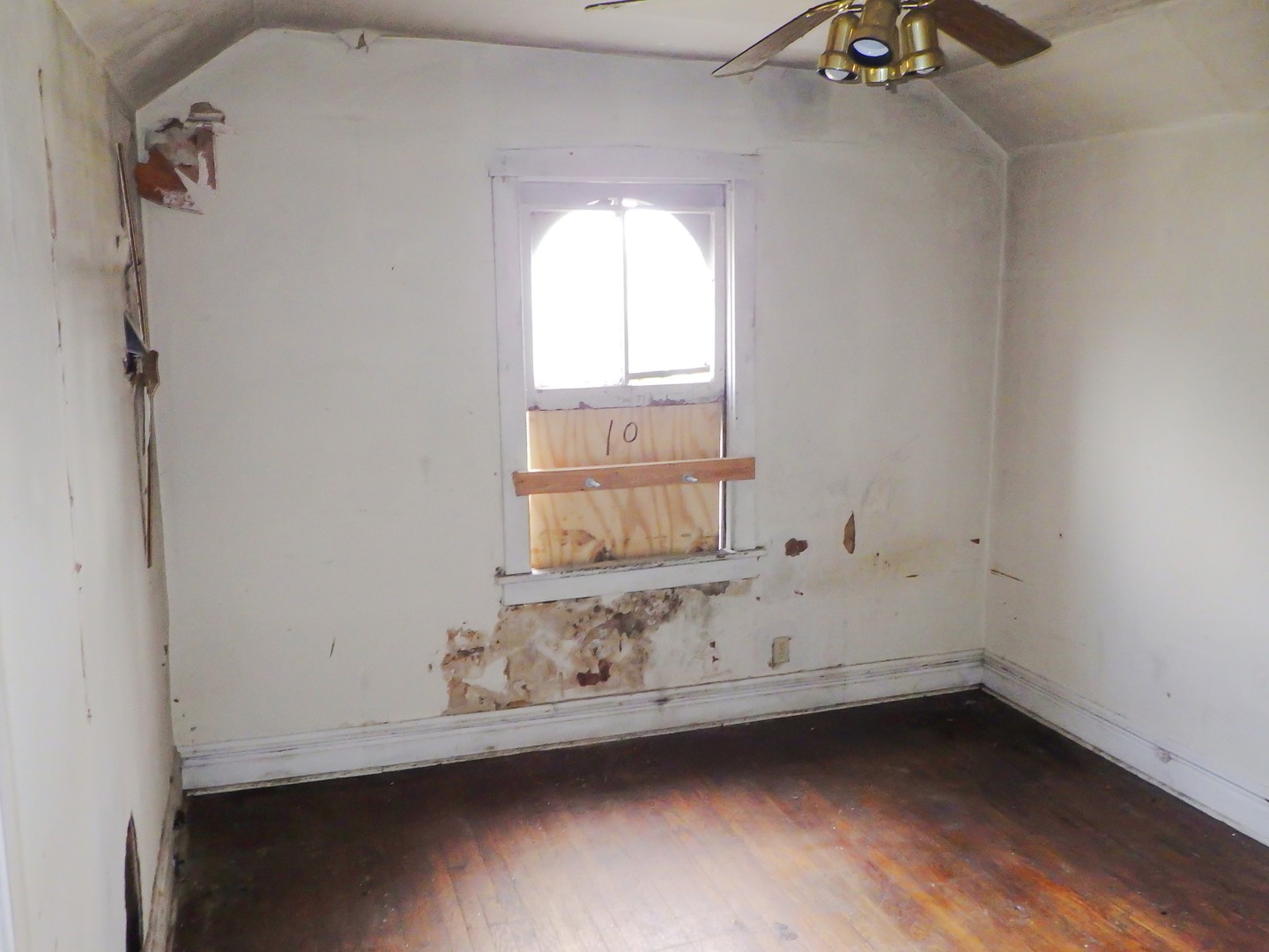 10114 S Winston Avenue Property Photo 9
