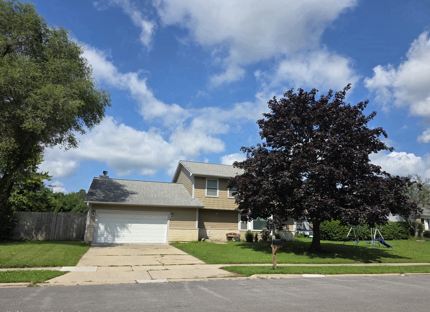 430 Gillings Drive Property Photo 1
