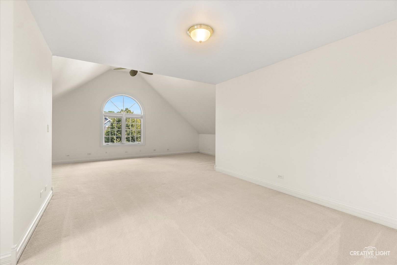 4n468 S Robert Frost Circle Property Photo 19