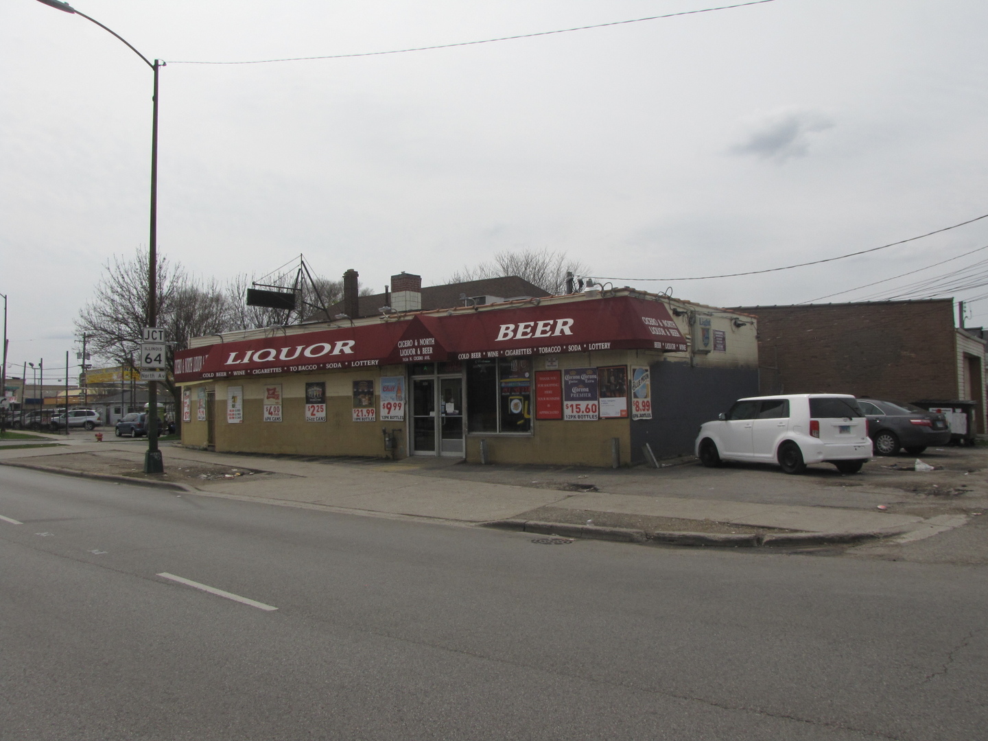 1636 N Cicero Avenue Property Photo 6