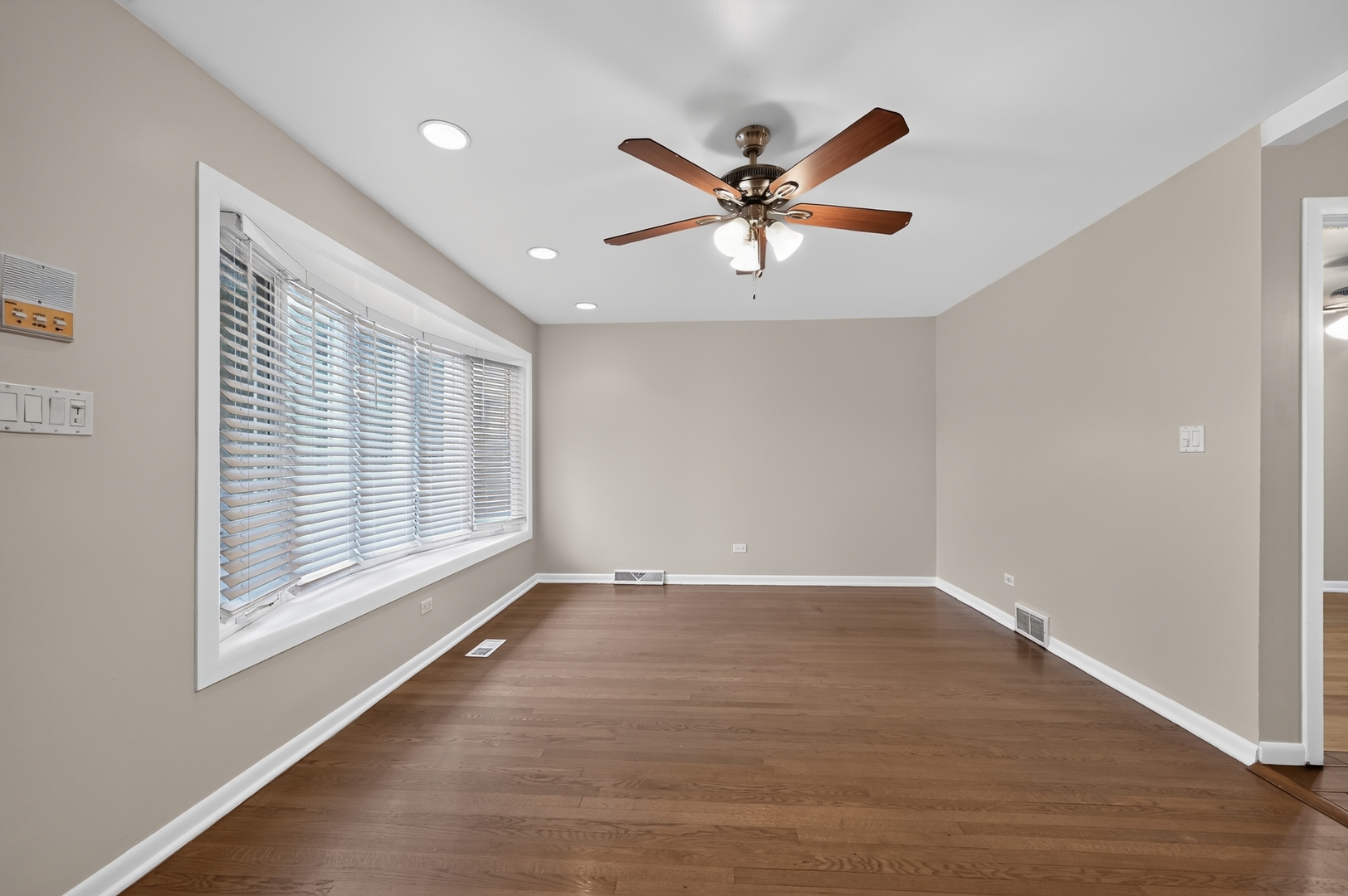1807 N Keeler Avenue Property Photo 6