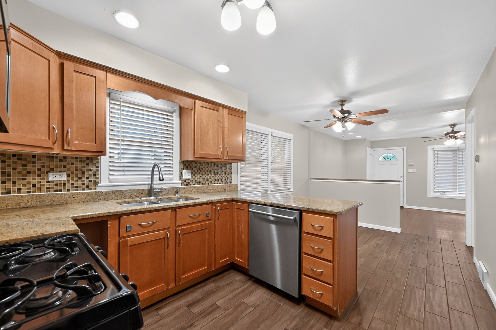 1807 N Keeler Avenue Property Photo 10
