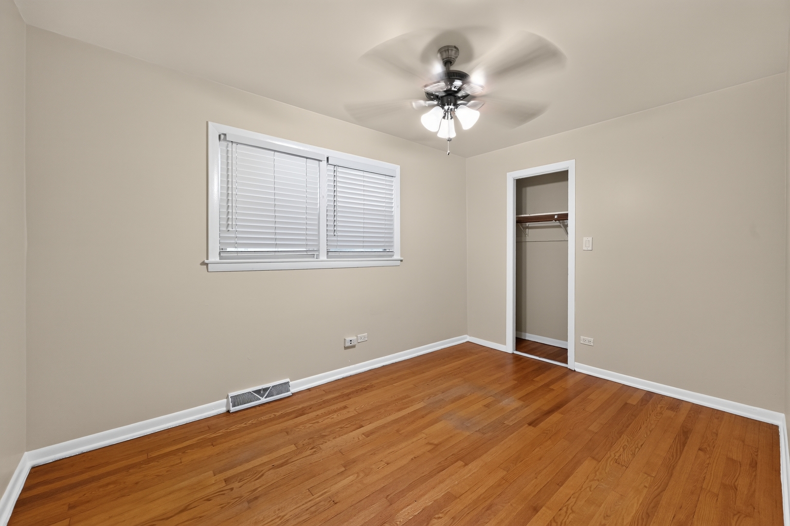 1807 N Keeler Avenue Property Photo 12