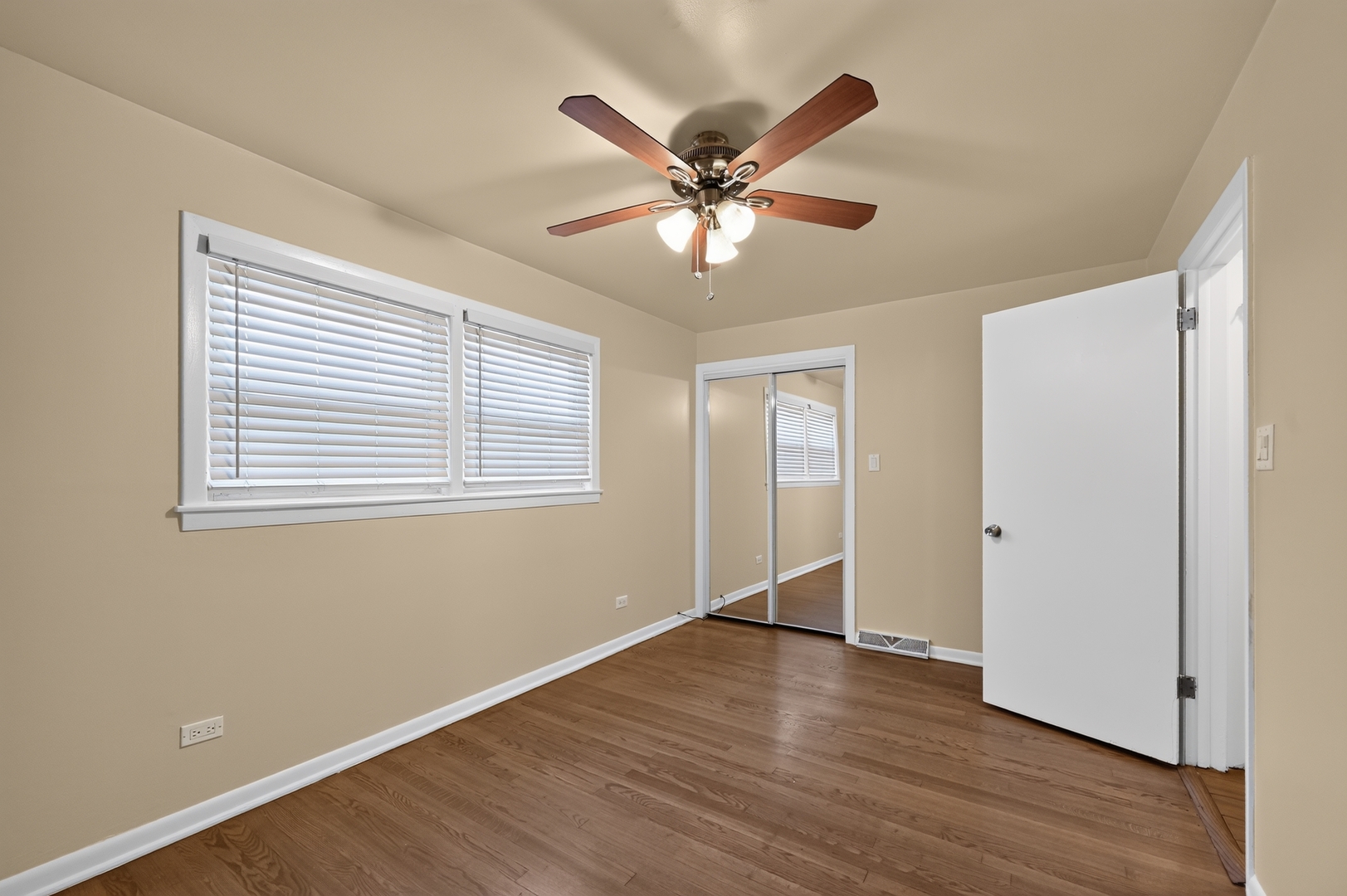 1807 N Keeler Avenue Property Photo 16