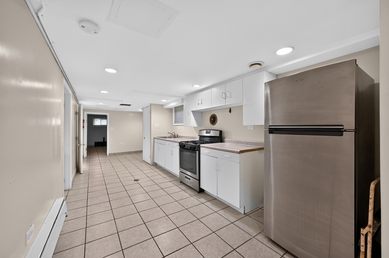 1807 N Keeler Avenue Property Photo 20