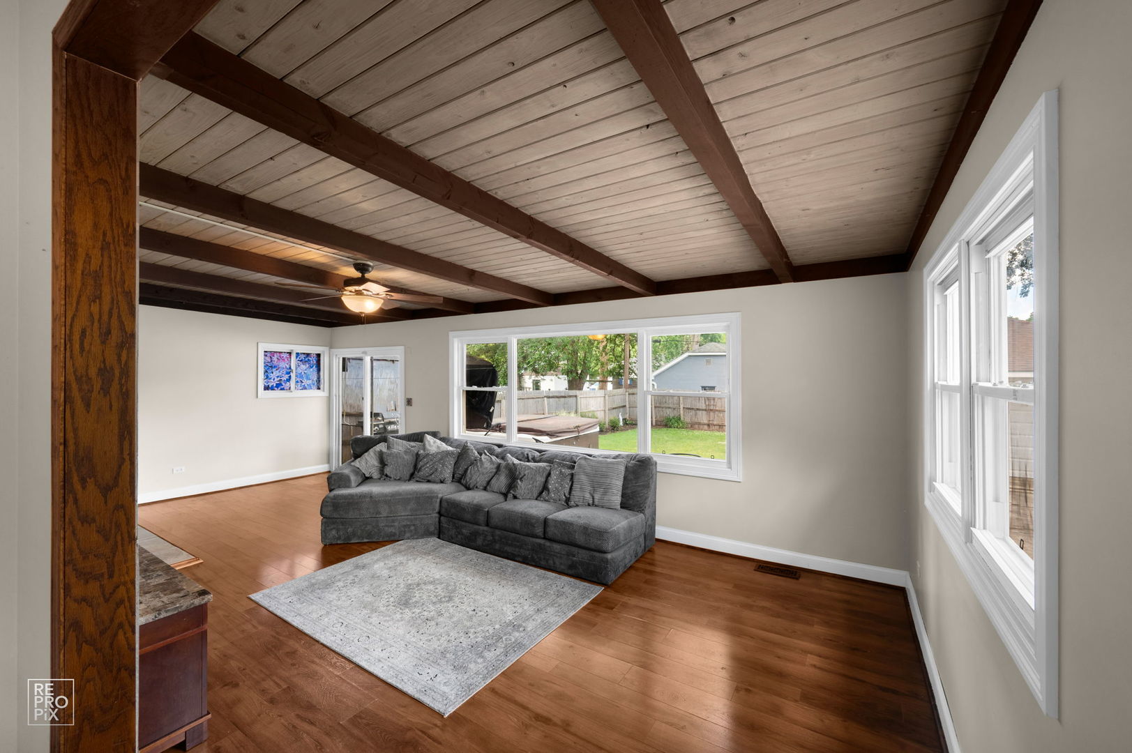 511 S Highland Avenue Property Photo 11
