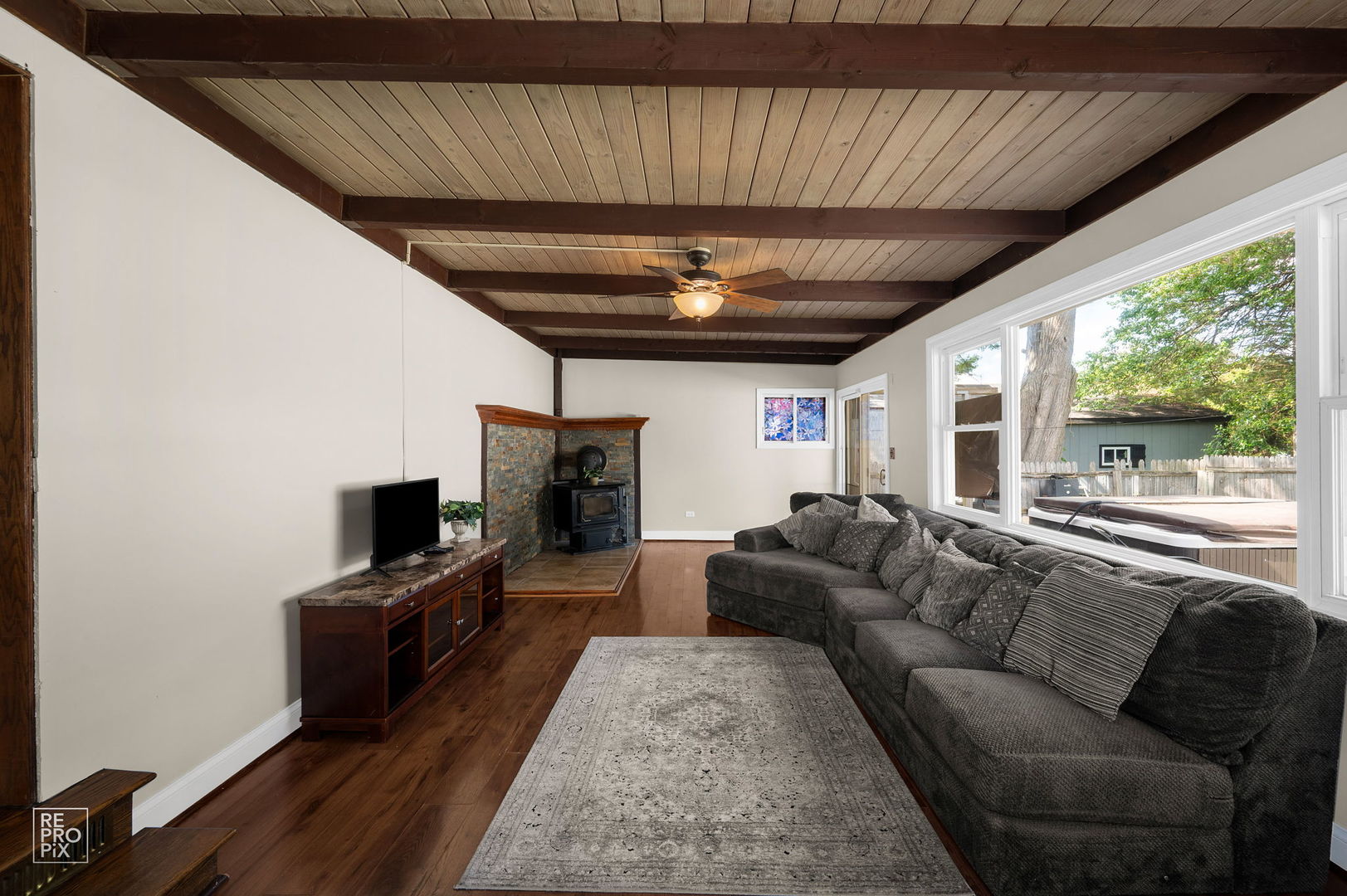 511 S Highland Avenue Property Photo 12