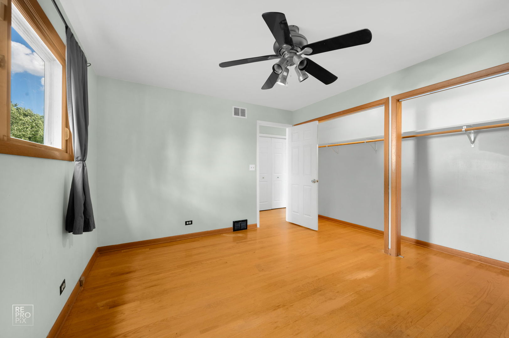 511 S Highland Avenue Property Photo 21