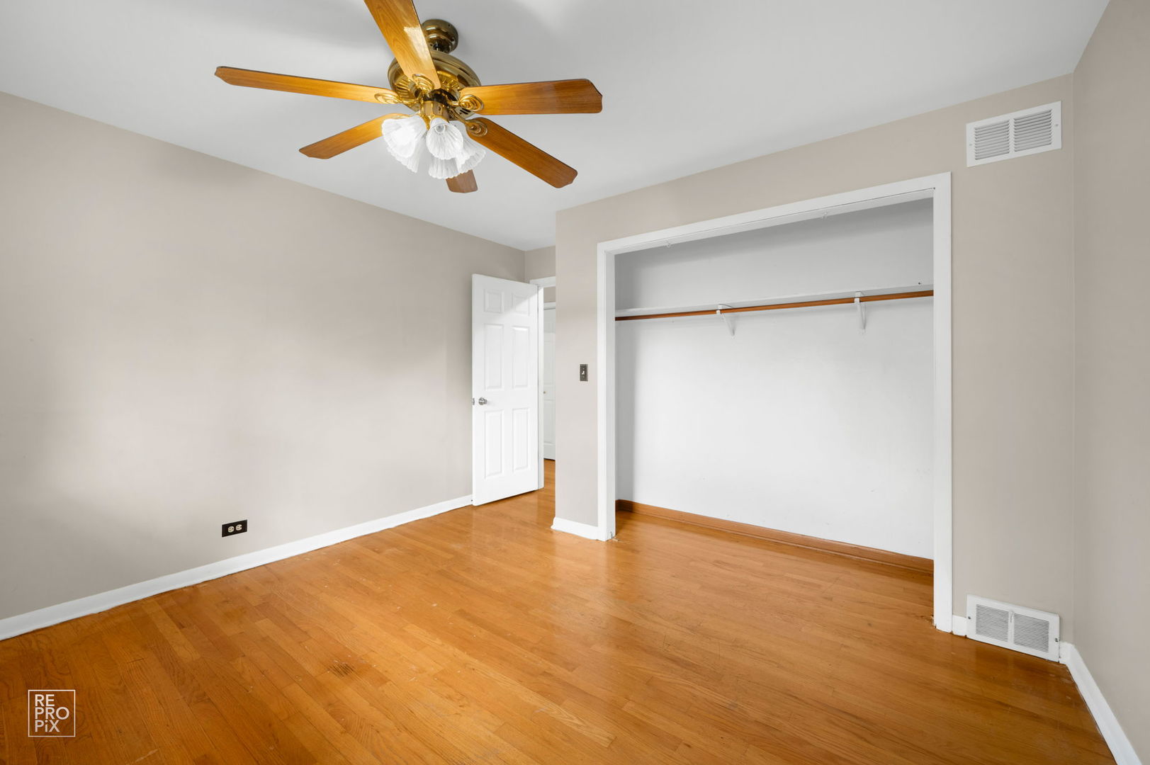 511 S Highland Avenue Property Photo 22