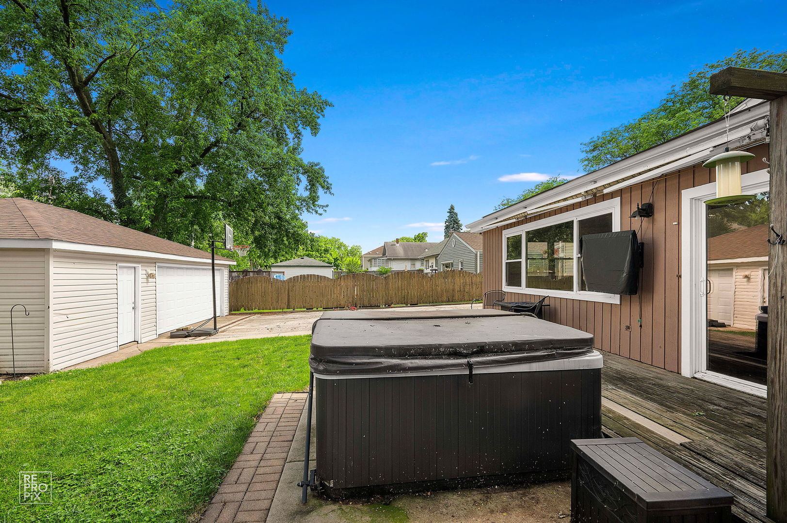 511 S Highland Avenue Property Photo 32