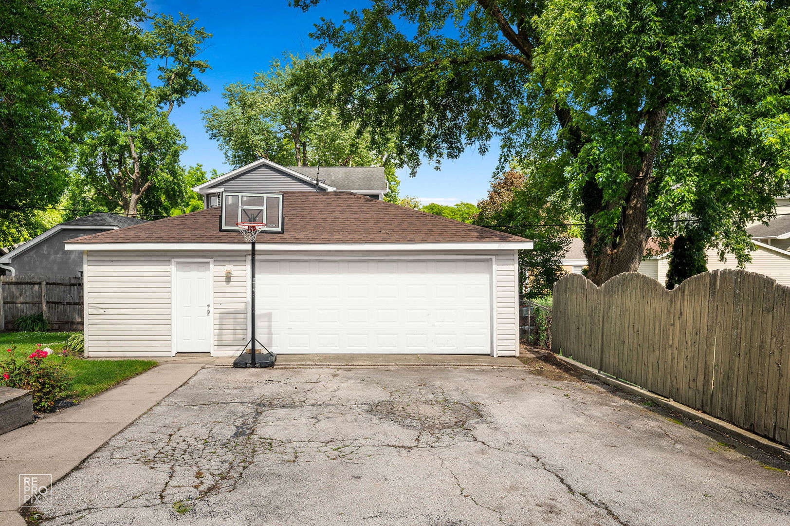 511 S Highland Avenue Property Photo 36