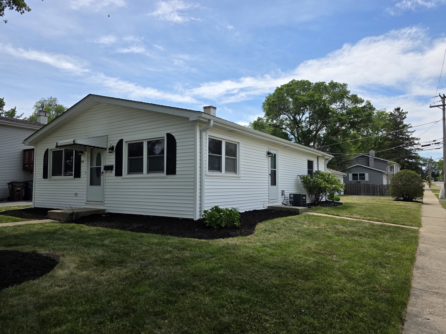 70 N Idlewild Avenue Property Photo 3