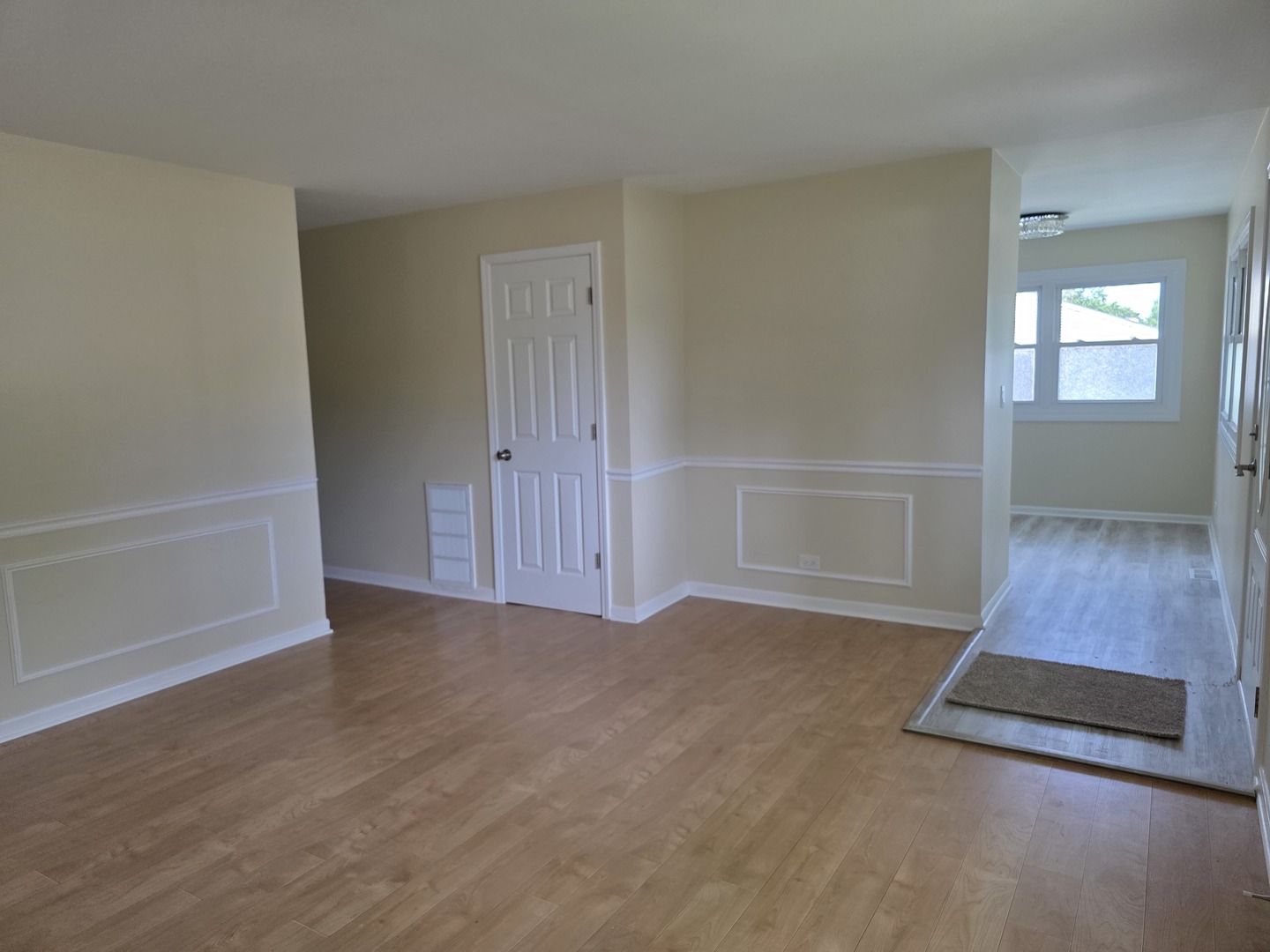 70 N Idlewild Avenue Property Photo 5