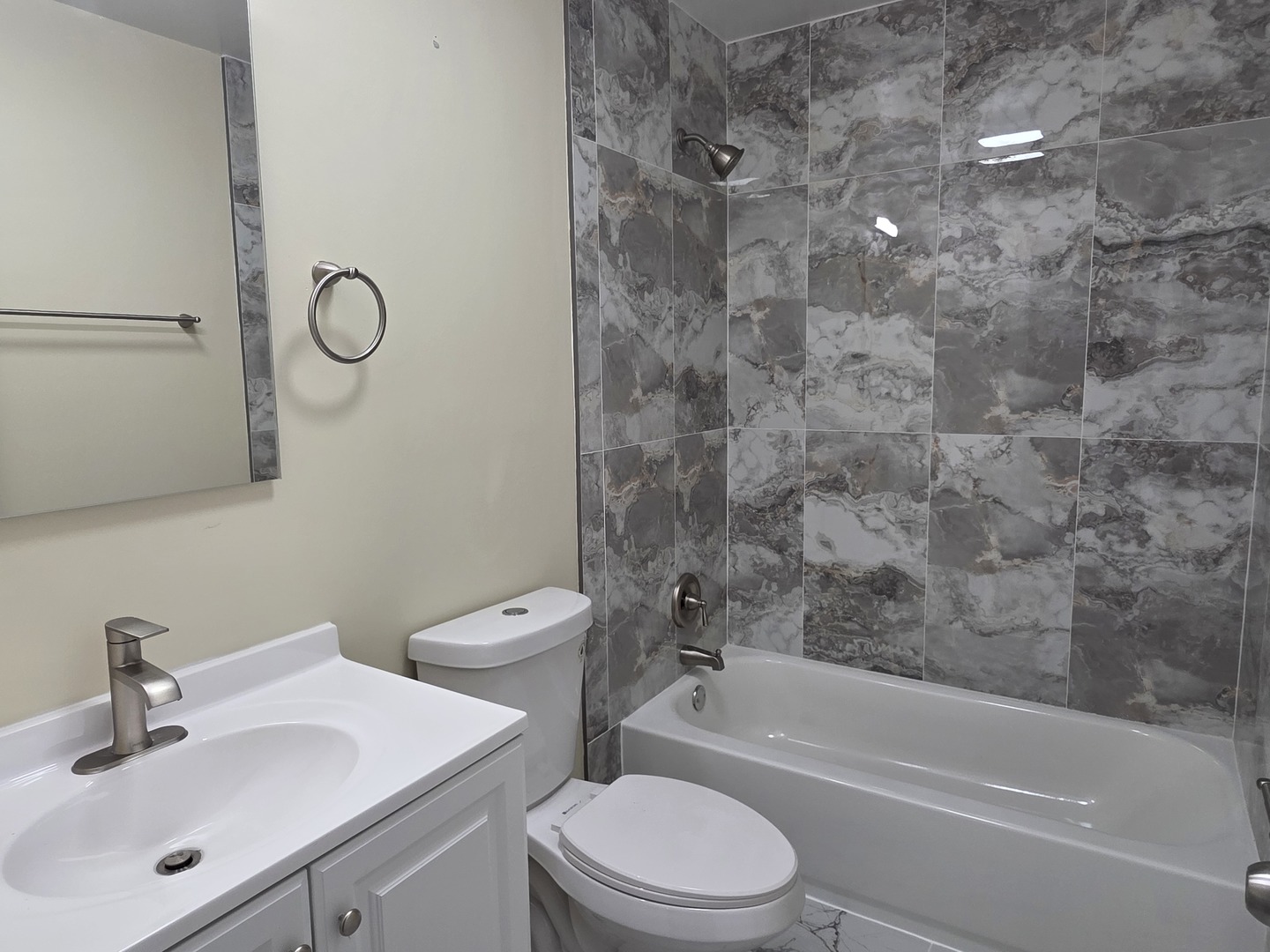 70 N Idlewild Avenue Property Photo 10