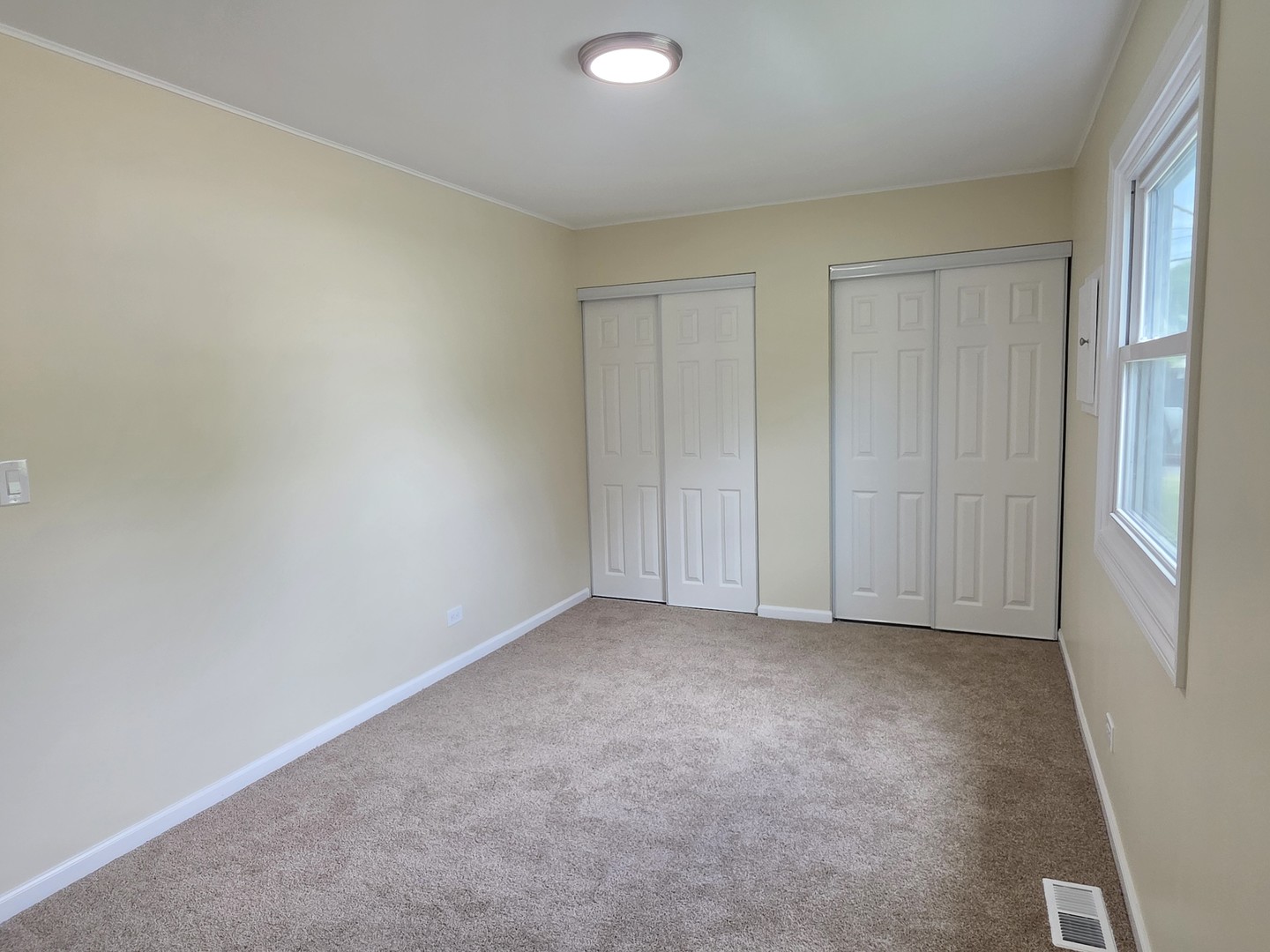 70 N Idlewild Avenue Property Photo 17