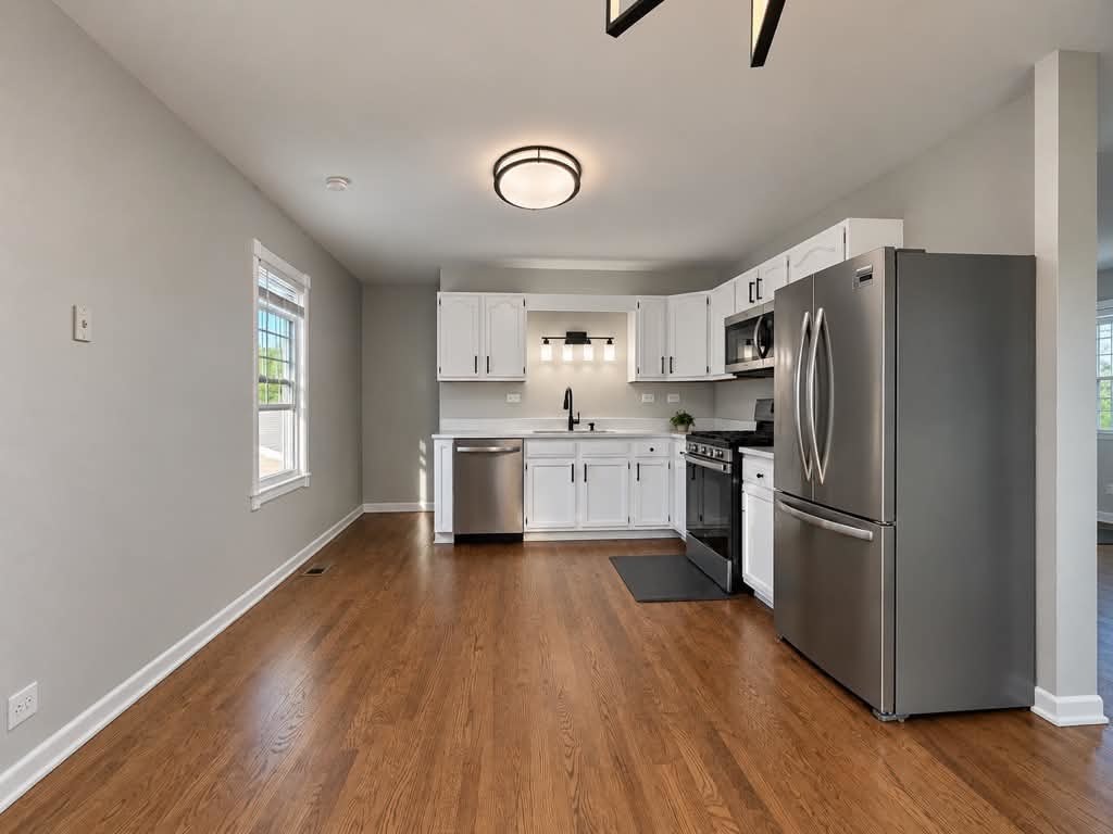 3038 Everglade Avenue Property Photo 6