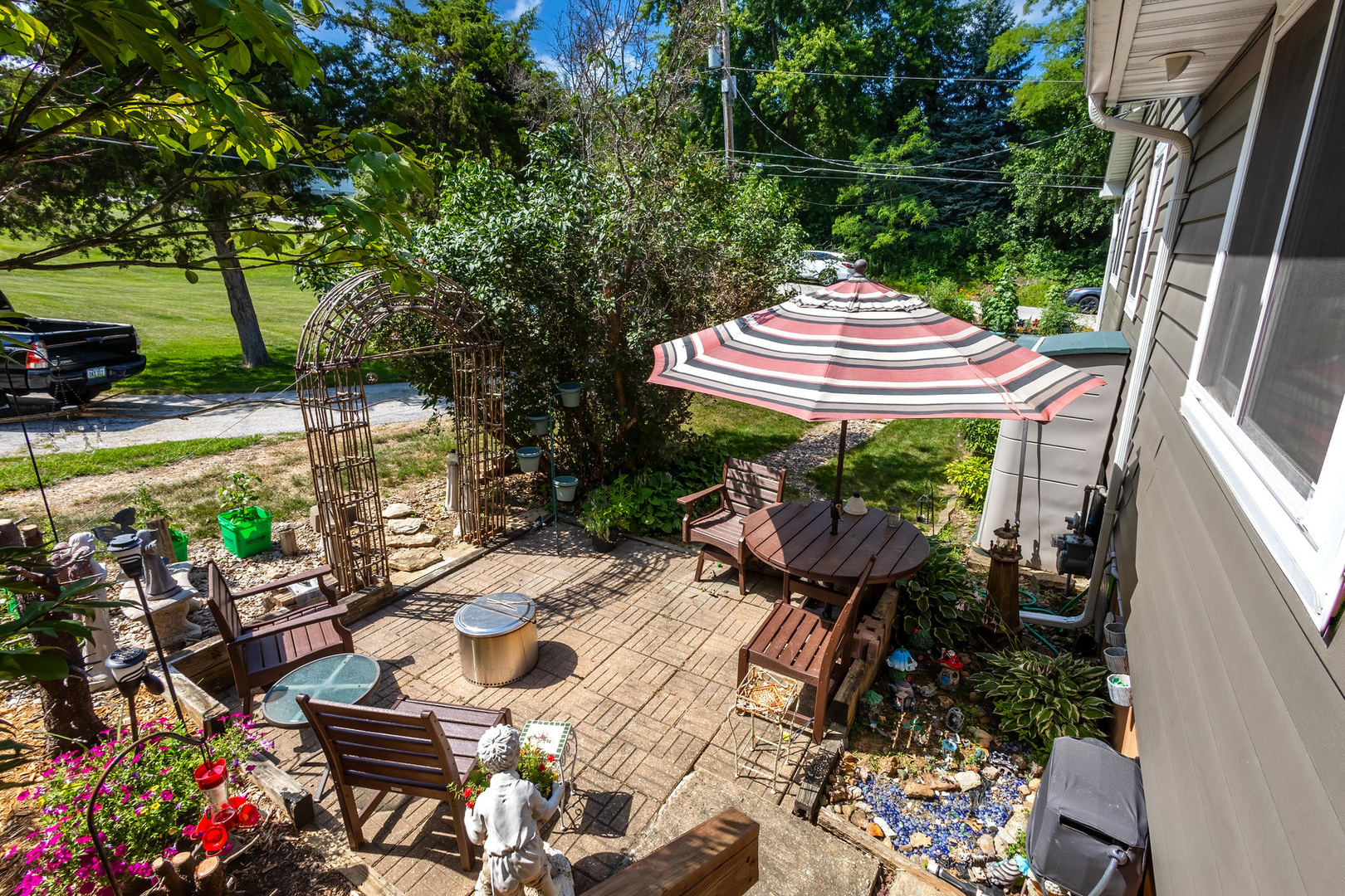 204 Chestnut Street Property Photo 5