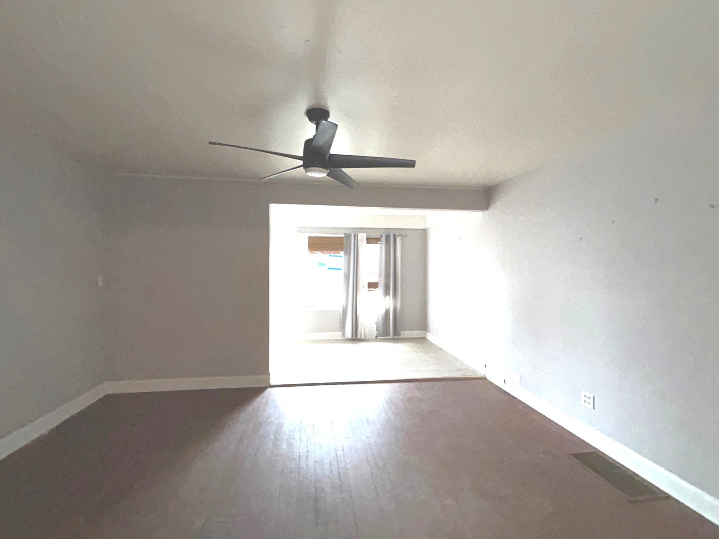 13816 S Wabash Avenue Property Photo 10