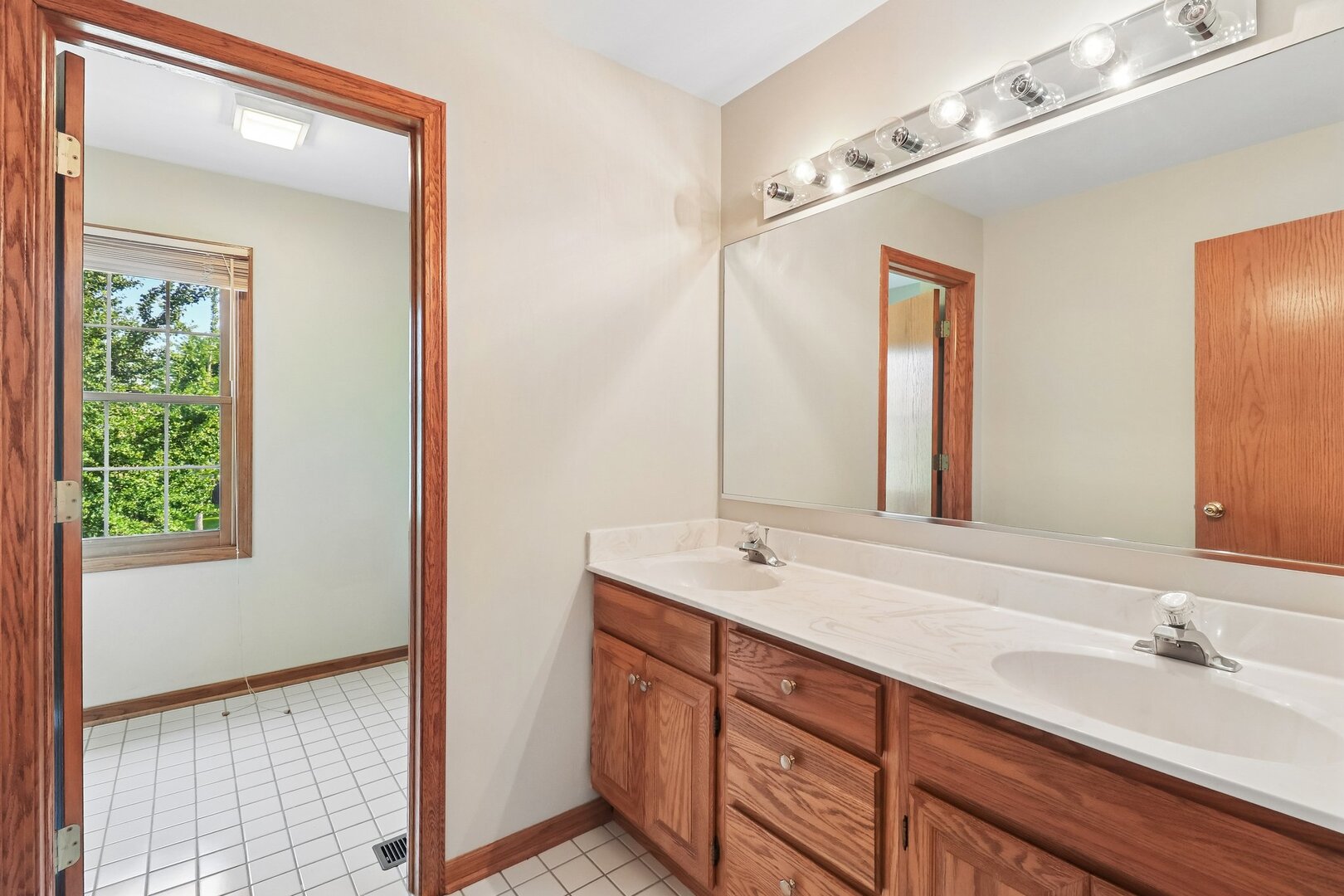 322 Chesapeake Lane Property Photo 28