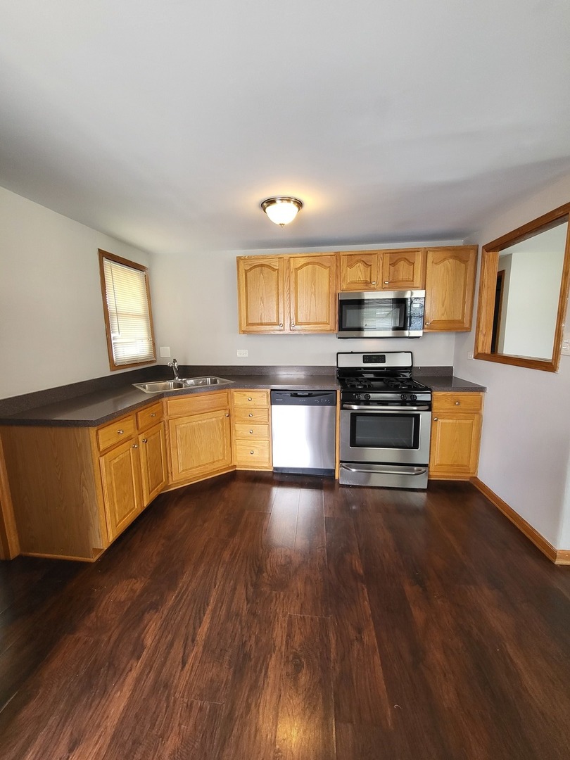 4119 W 89th Place Property Photo 4