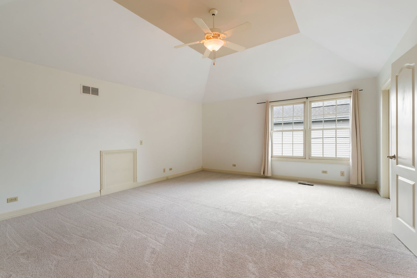 1413 Seaton Street Property Photo 16