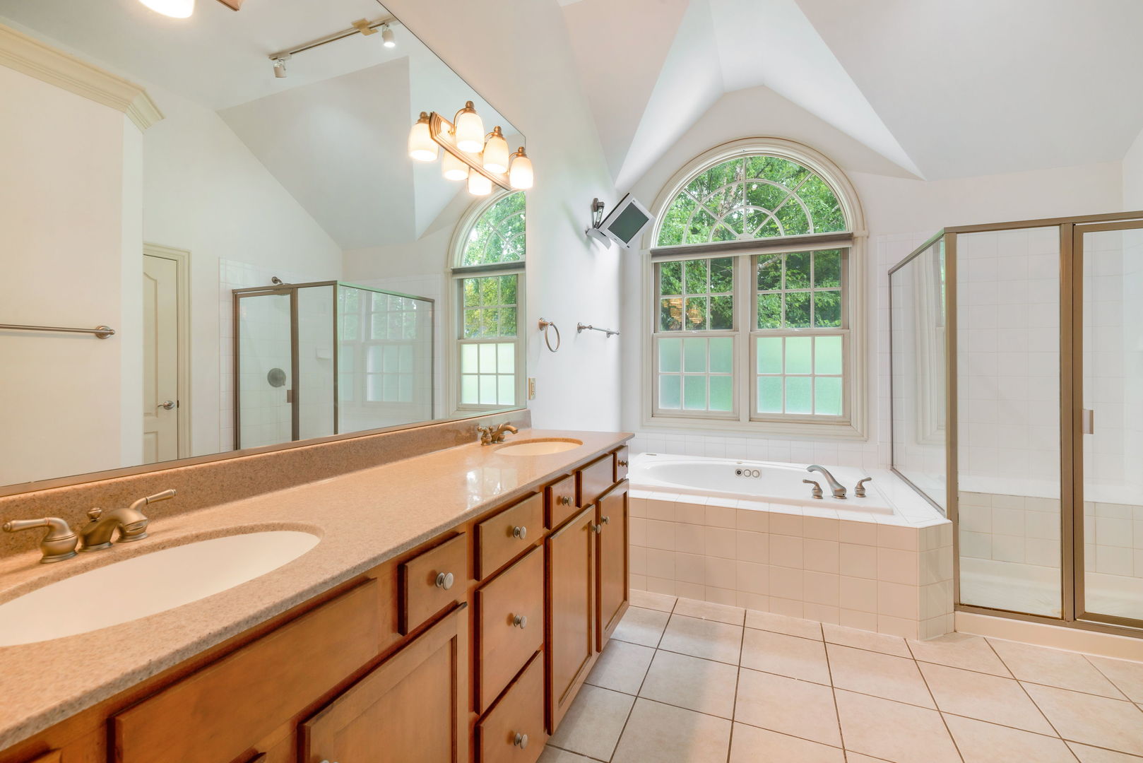 1413 Seaton Street Property Photo 18