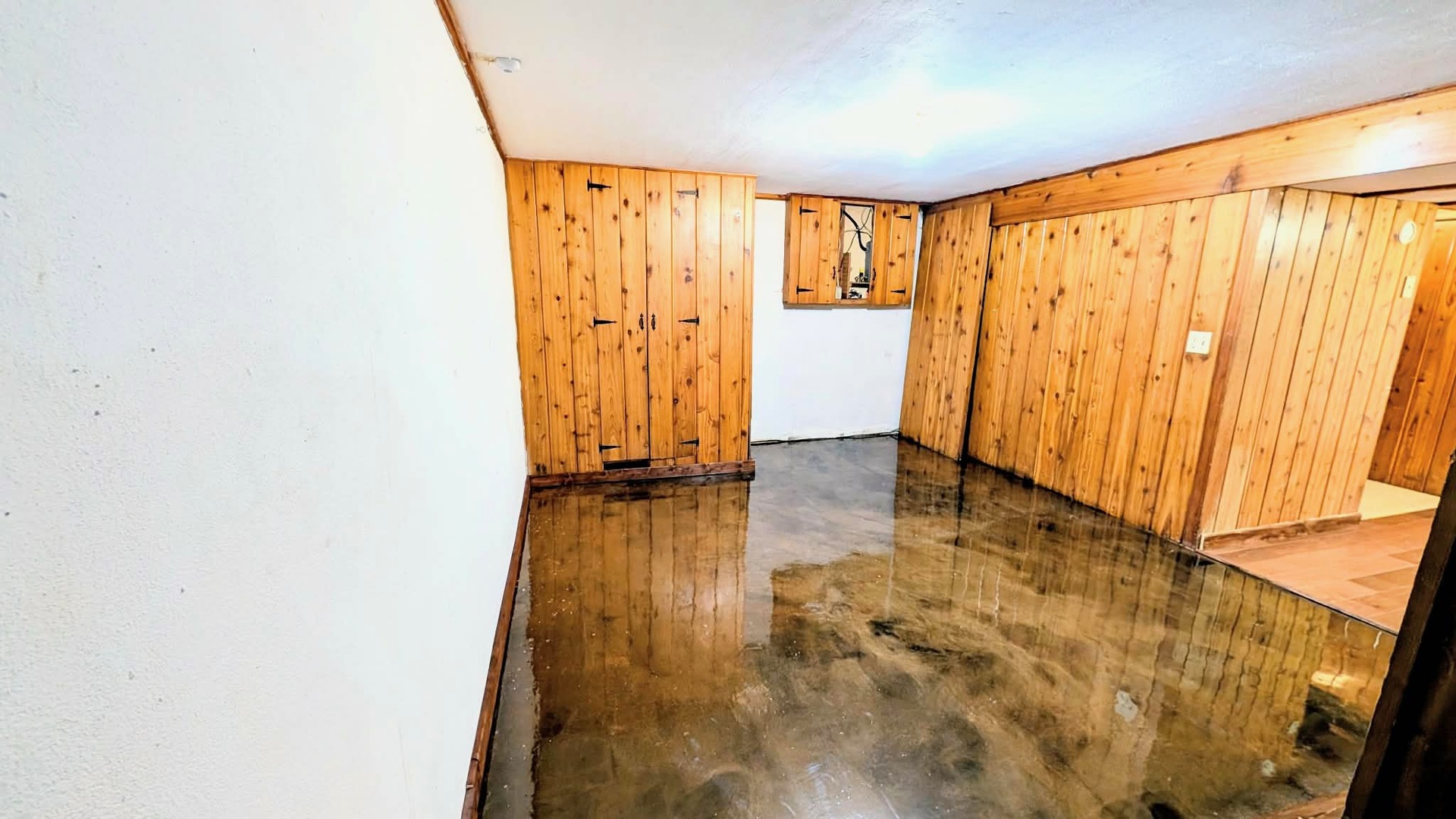 10381 Montague Road Property Photo 7