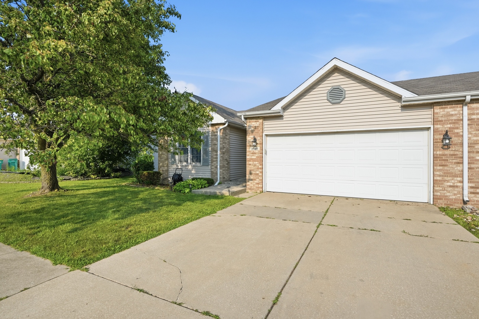 8781 Monroe Street Property Photo 3
