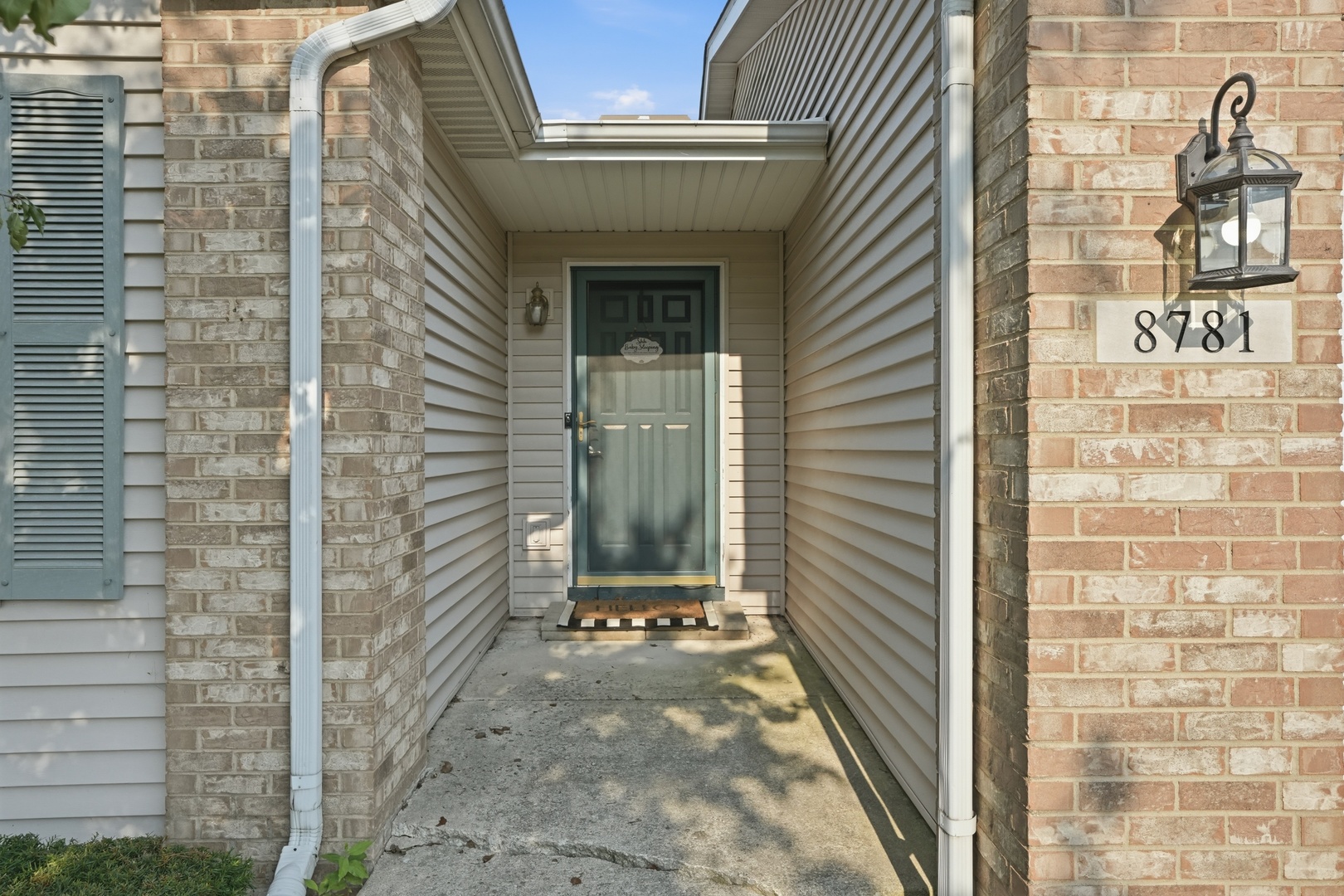 8781 Monroe Street Property Photo 13